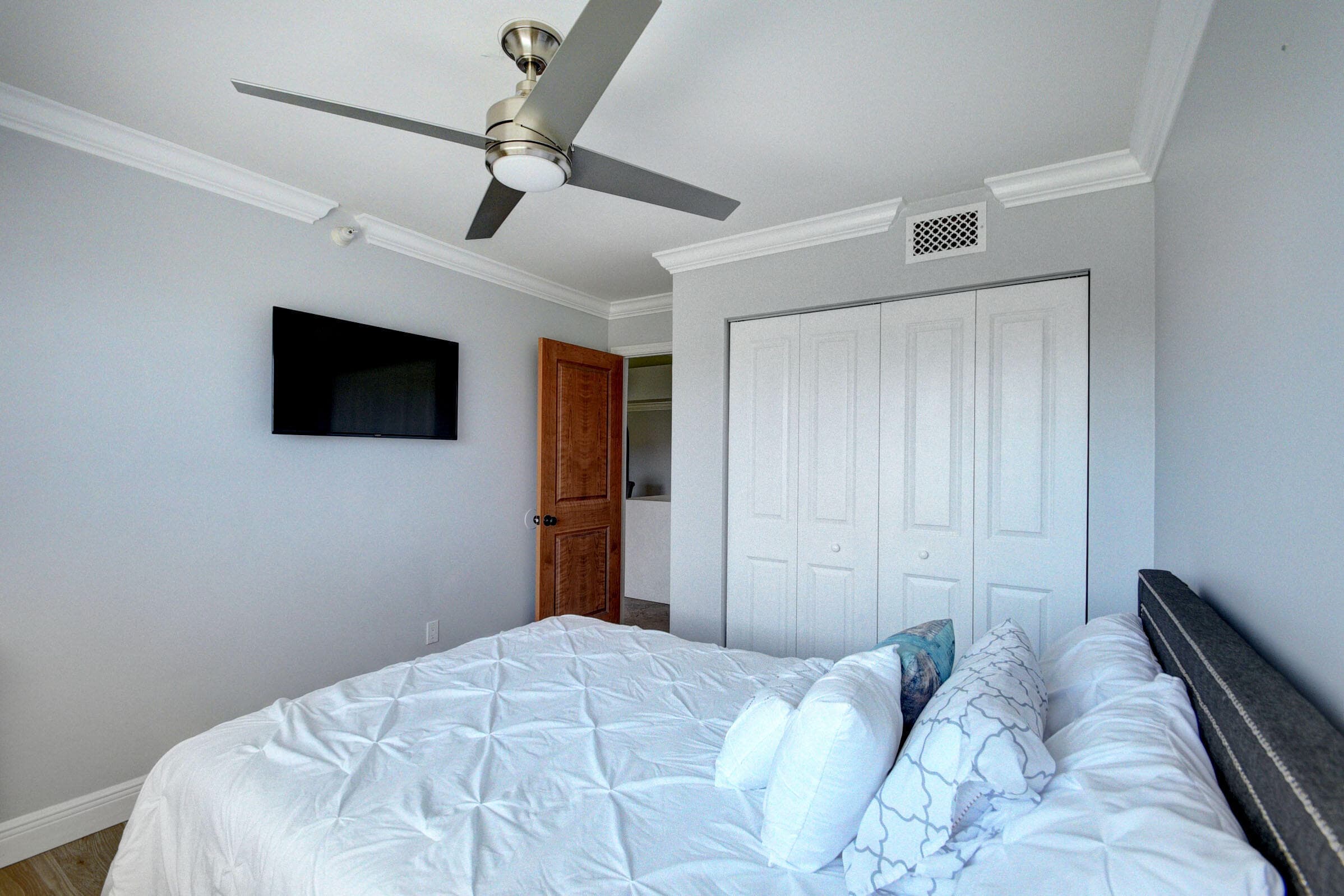 145 Yacht Club Way 304, Hypoluxo, FL 33462 — photo 24 of 49