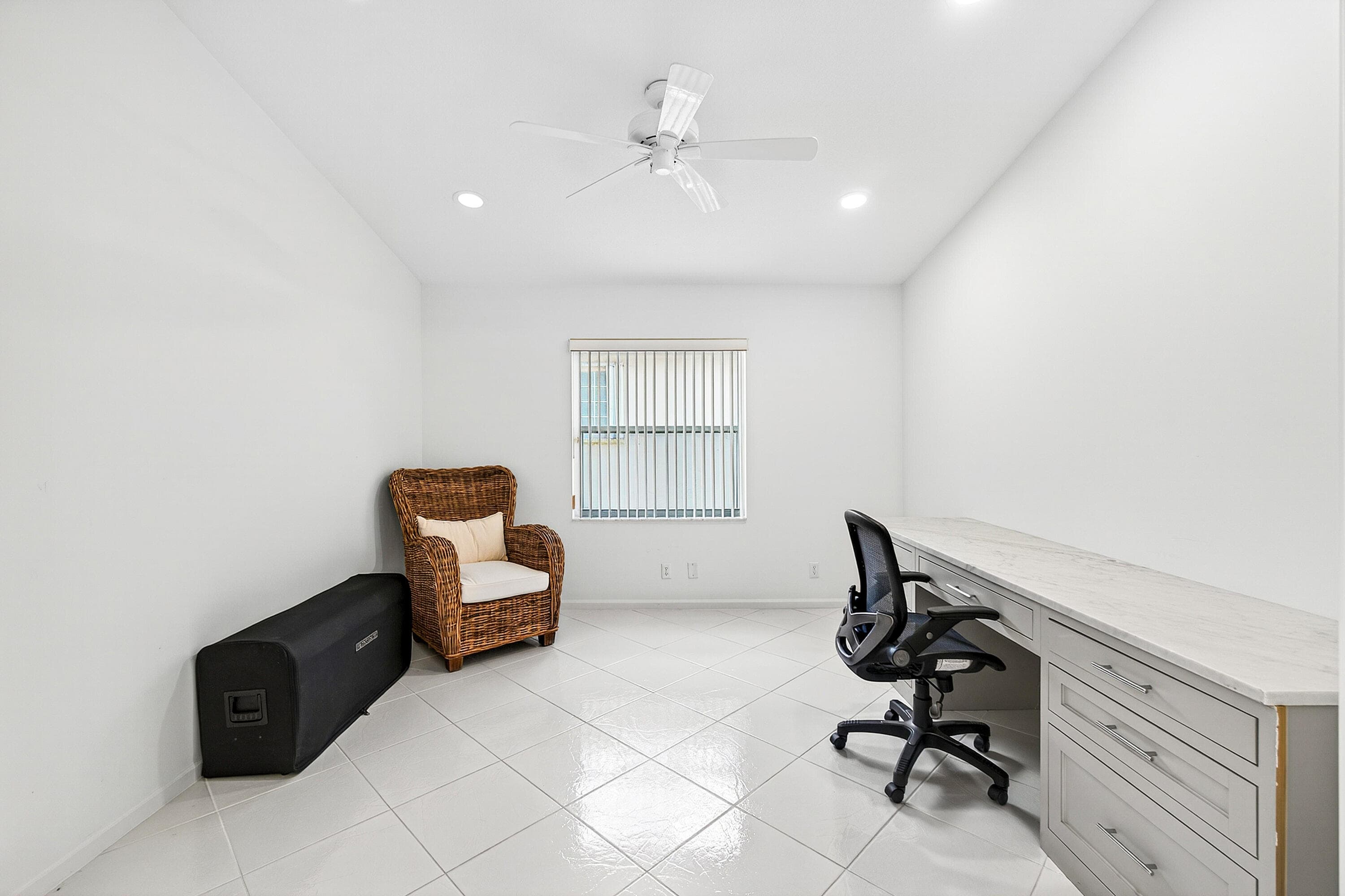 6594 Sun River Road, Boynton Beach, FL 33437 — photo 27 of 37