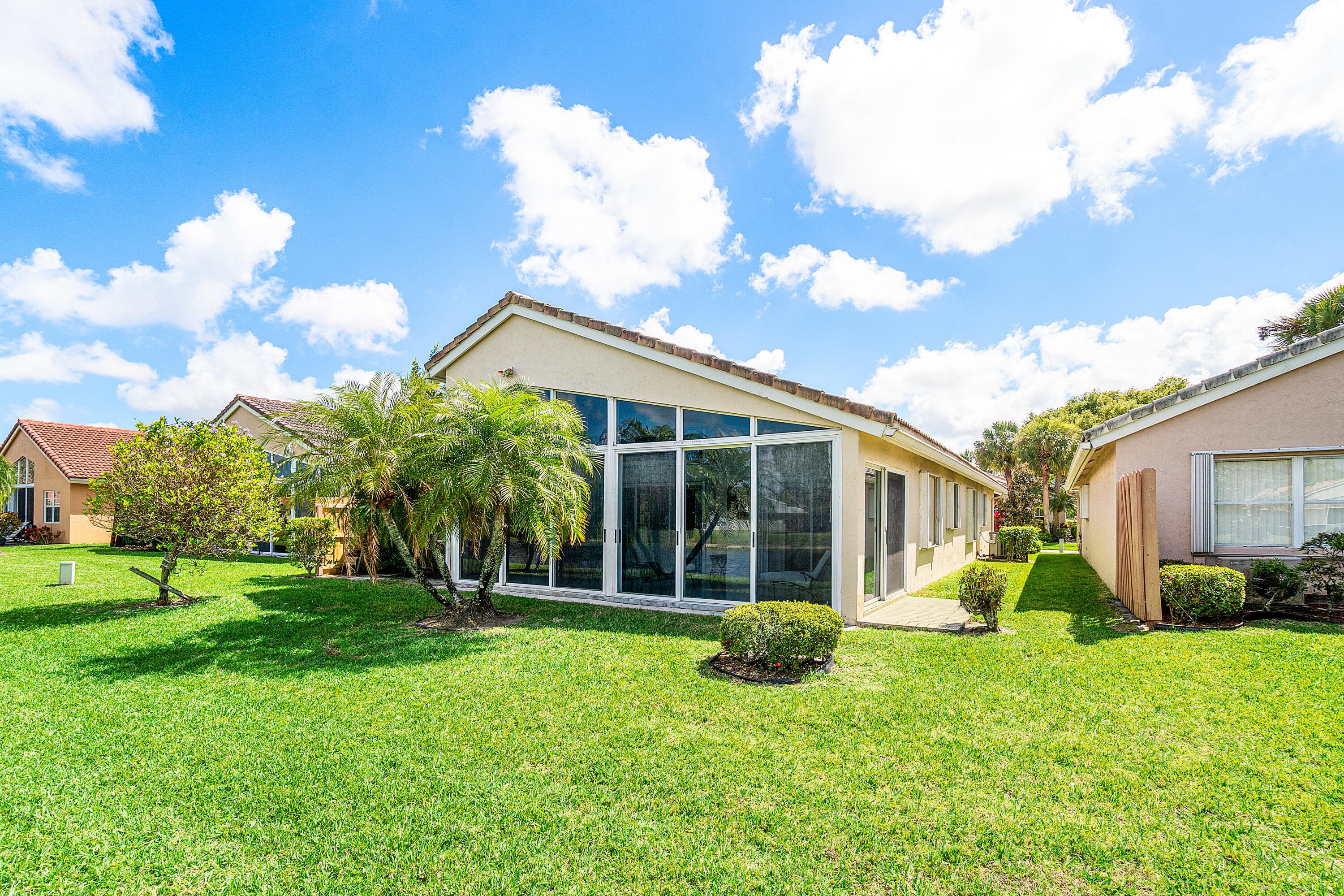 6594 Sun River Road, Boynton Beach, FL 33437 — photo 32 of 37
