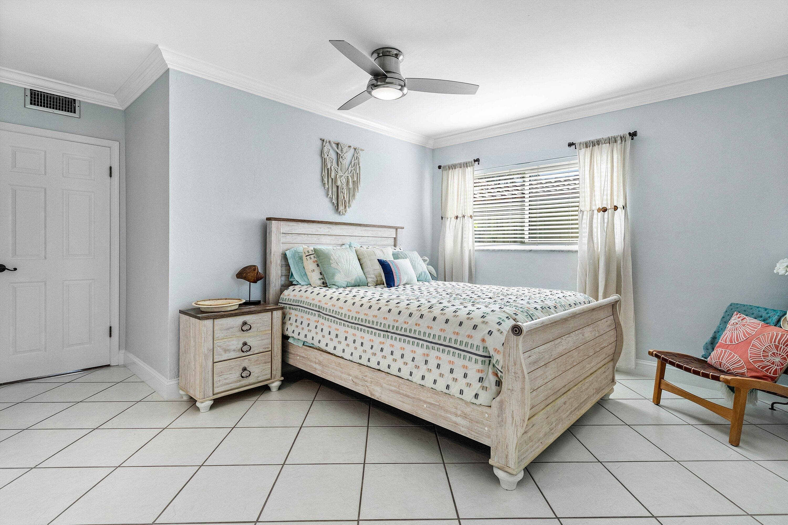 865 NE 5th Street, Deerfield Beach, FL 33441 — photo 24 of 47