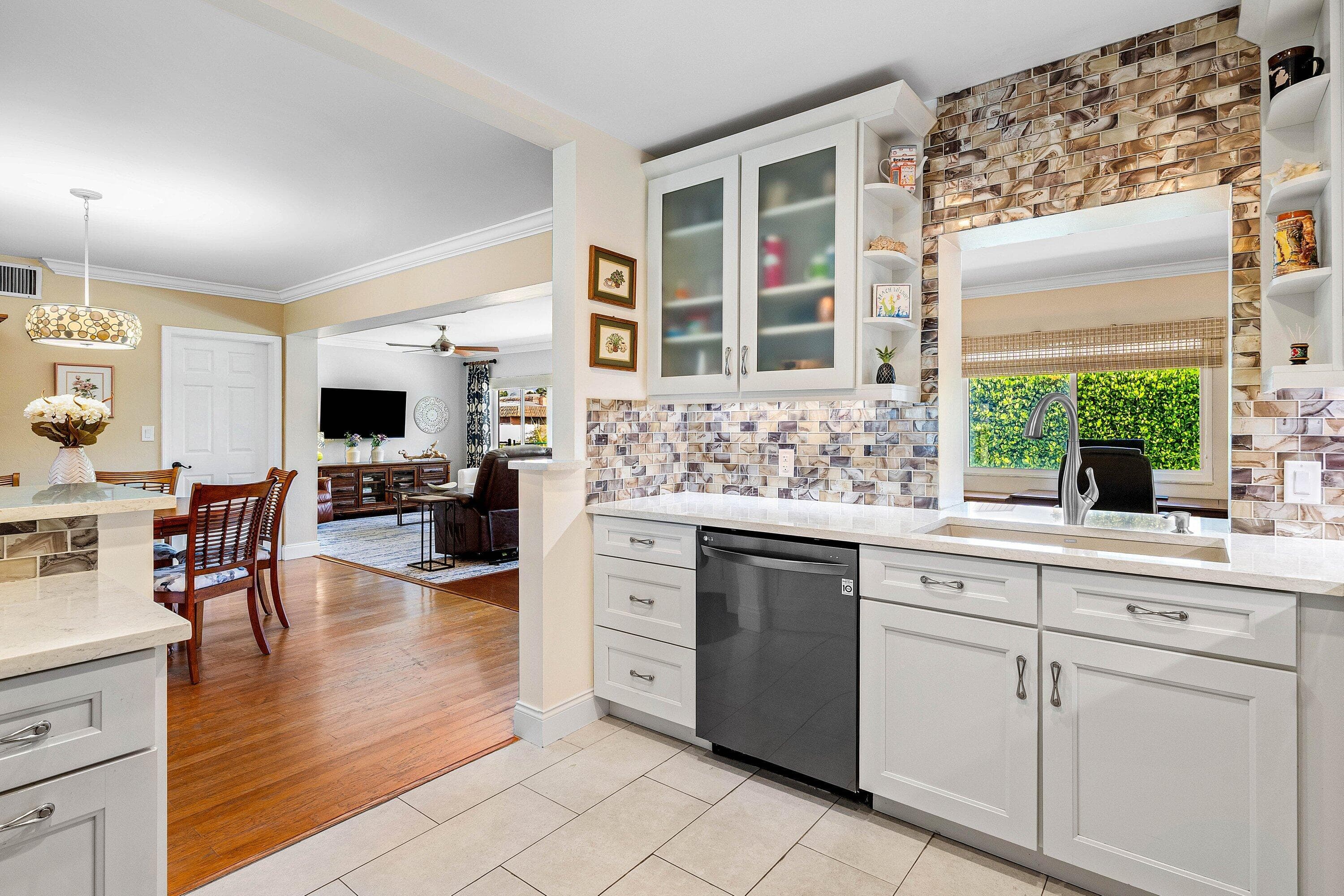 865 NE 5th Street, Deerfield Beach, FL 33441 — photo 12 of 47