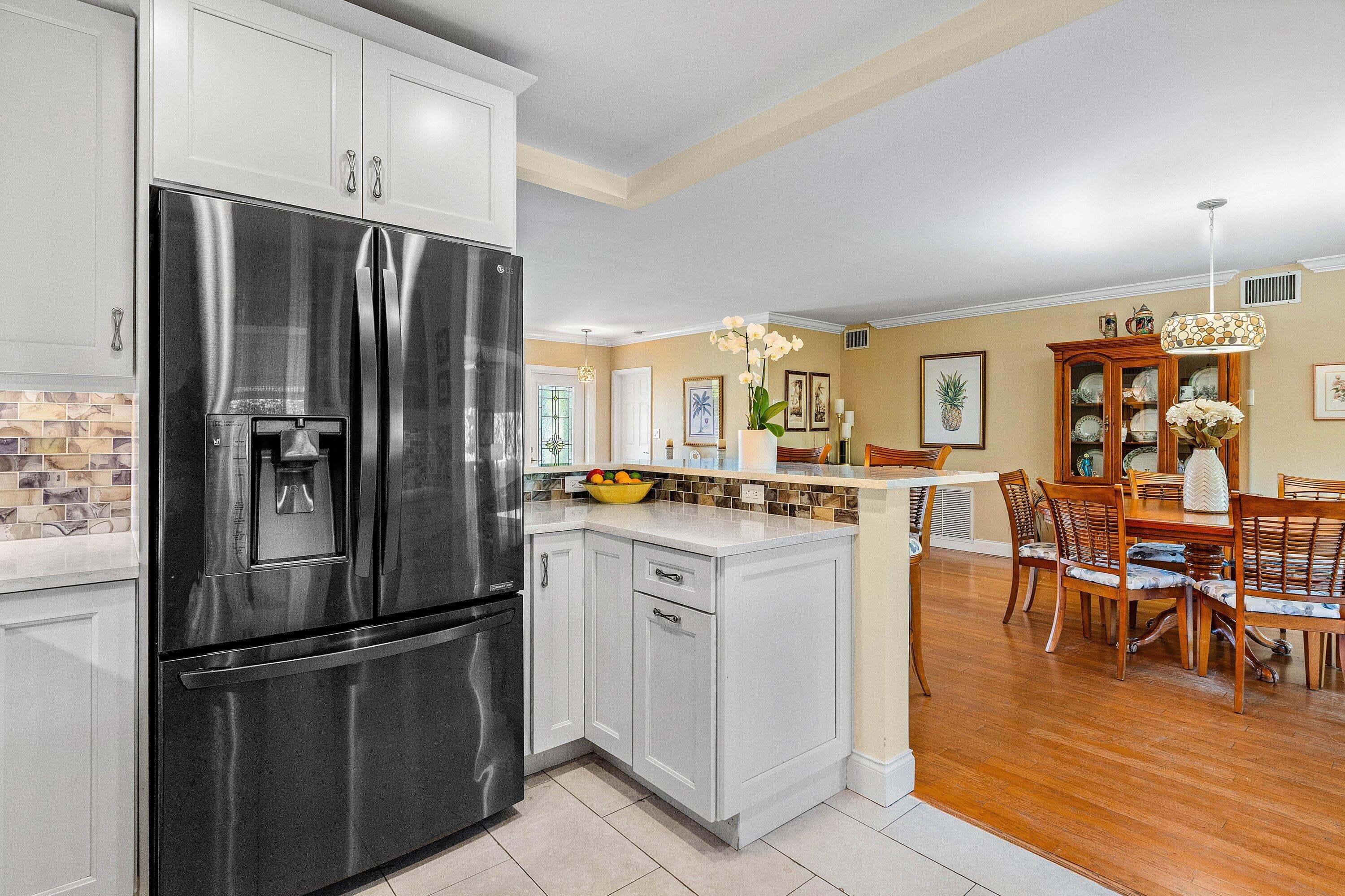 865 NE 5th Street, Deerfield Beach, FL 33441 — photo 11 of 47