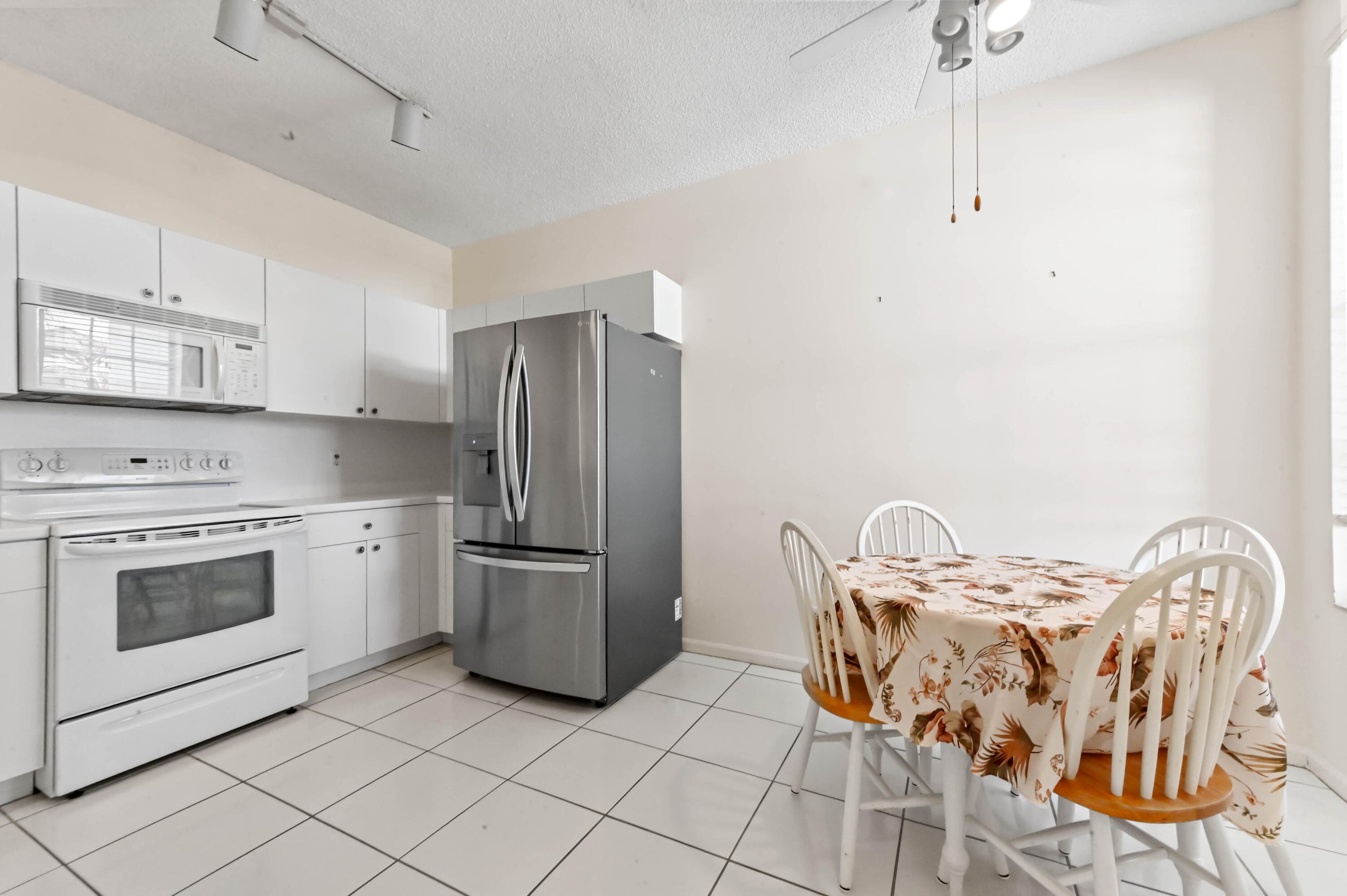 7874 Laina Lane 1, Boynton Beach, FL 33437 — photo 5 of 42