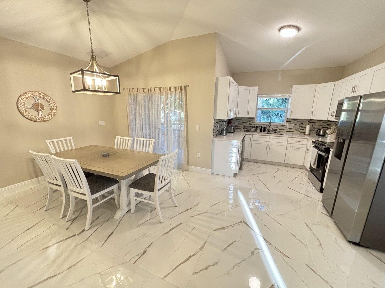 1330 28th Avenue, Vero Beach, FL 32960 — photo 6 of 22