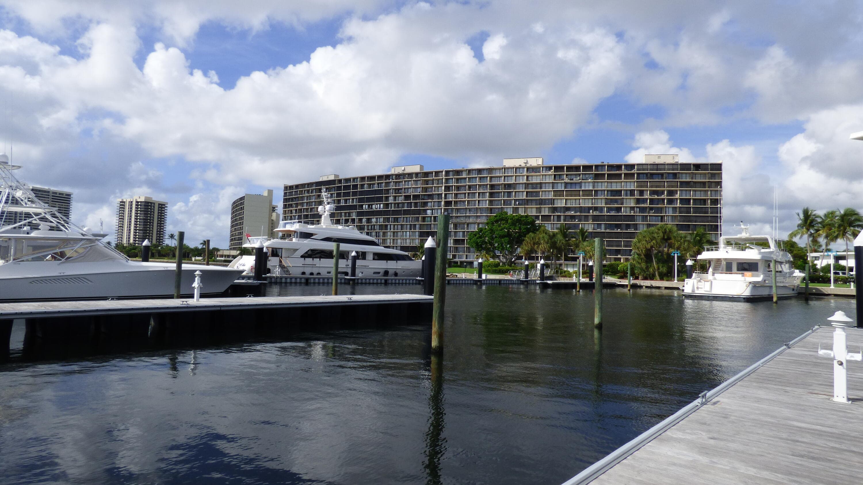 136 Lakeshore Drive 711, North Palm Beach, FL 33408 — photo 38 of 41