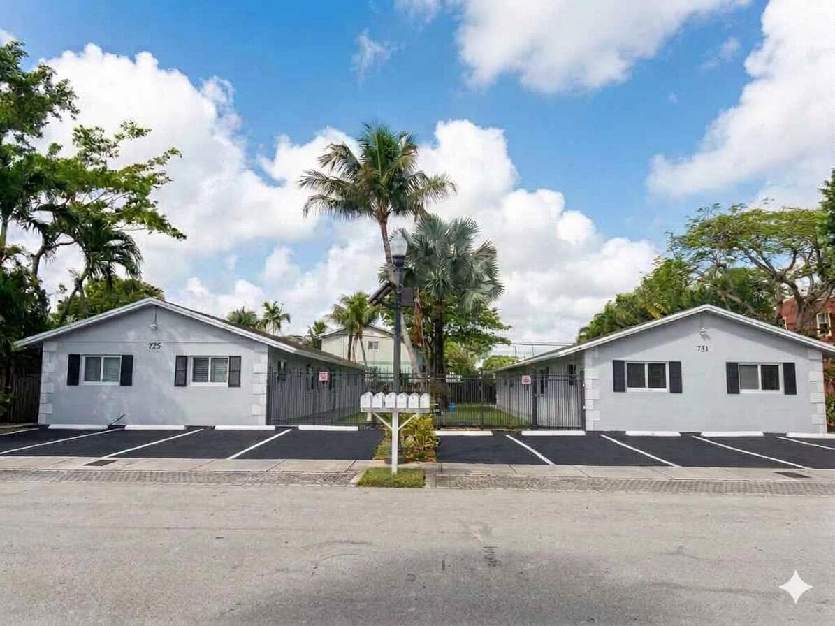 727 NW 1st Avenue 2, Fort Lauderdale, FL 33311 — photo