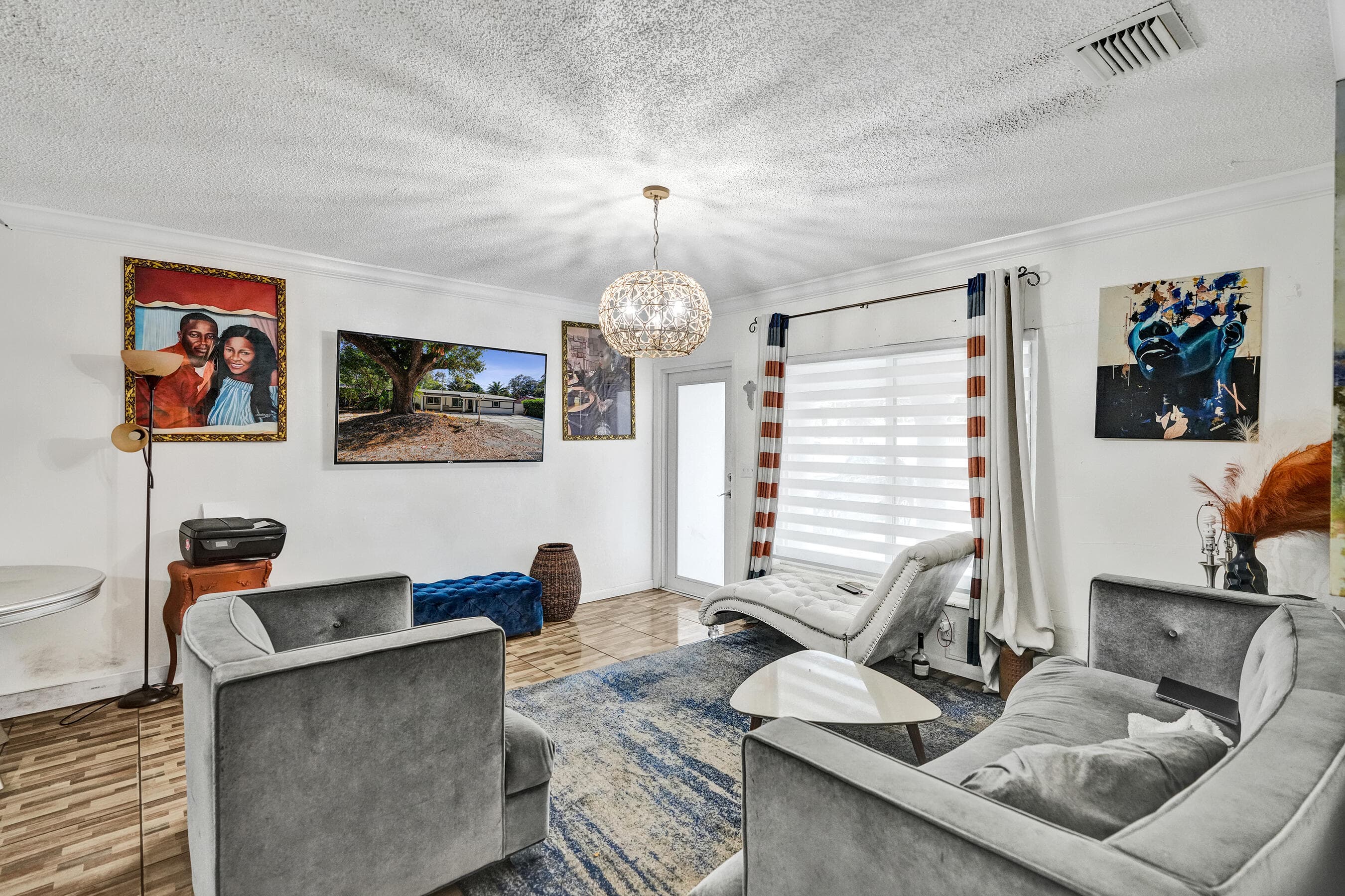 640 NE 160th Street, Miami, FL 33162 — photo 3 of 27