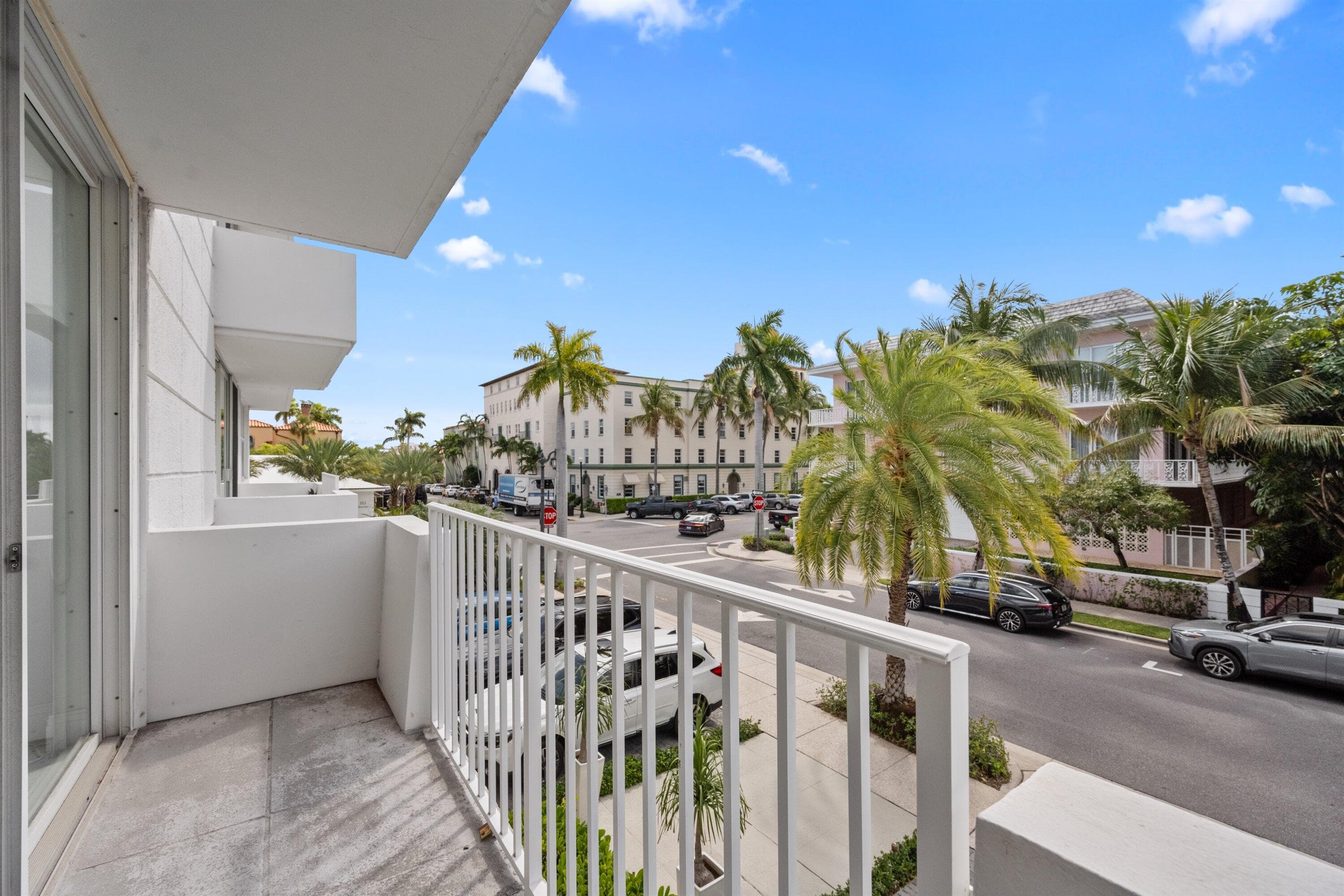401 Peruvian Avenue 2010, Palm Beach, FL 33480 — photo 30 of 39