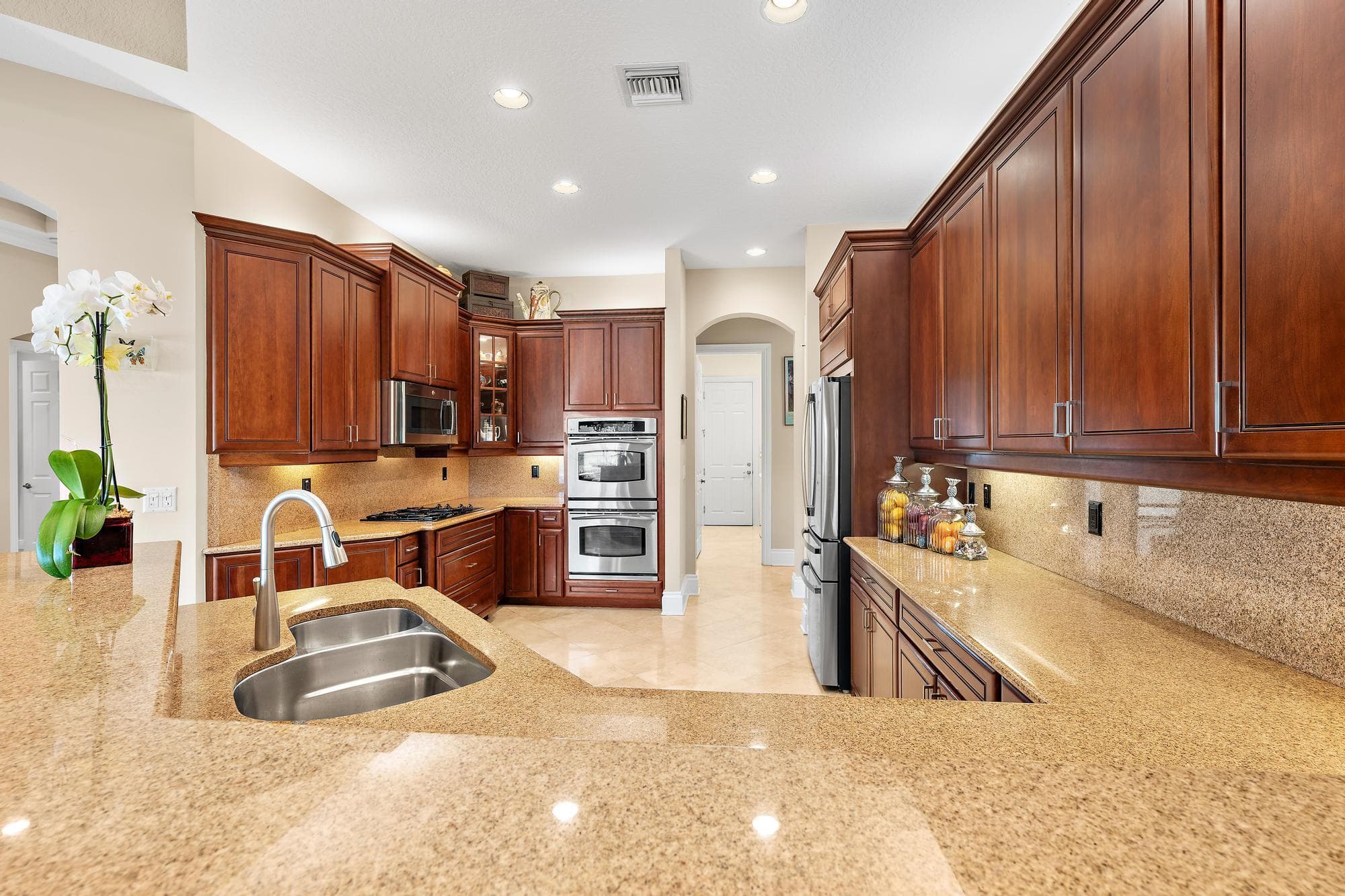 7011 Isla Vista Drive, West Palm Beach, FL 33412 — photo 11 of 59