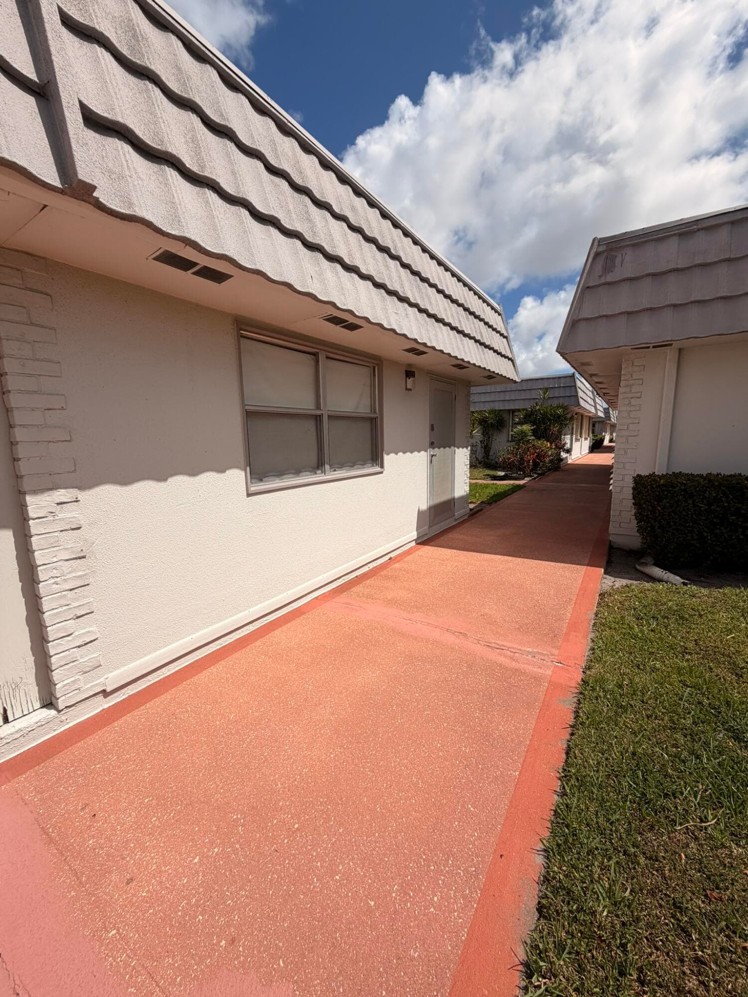 43 Valencia B, Delray Beach, FL 33446 — photo 9 of 23