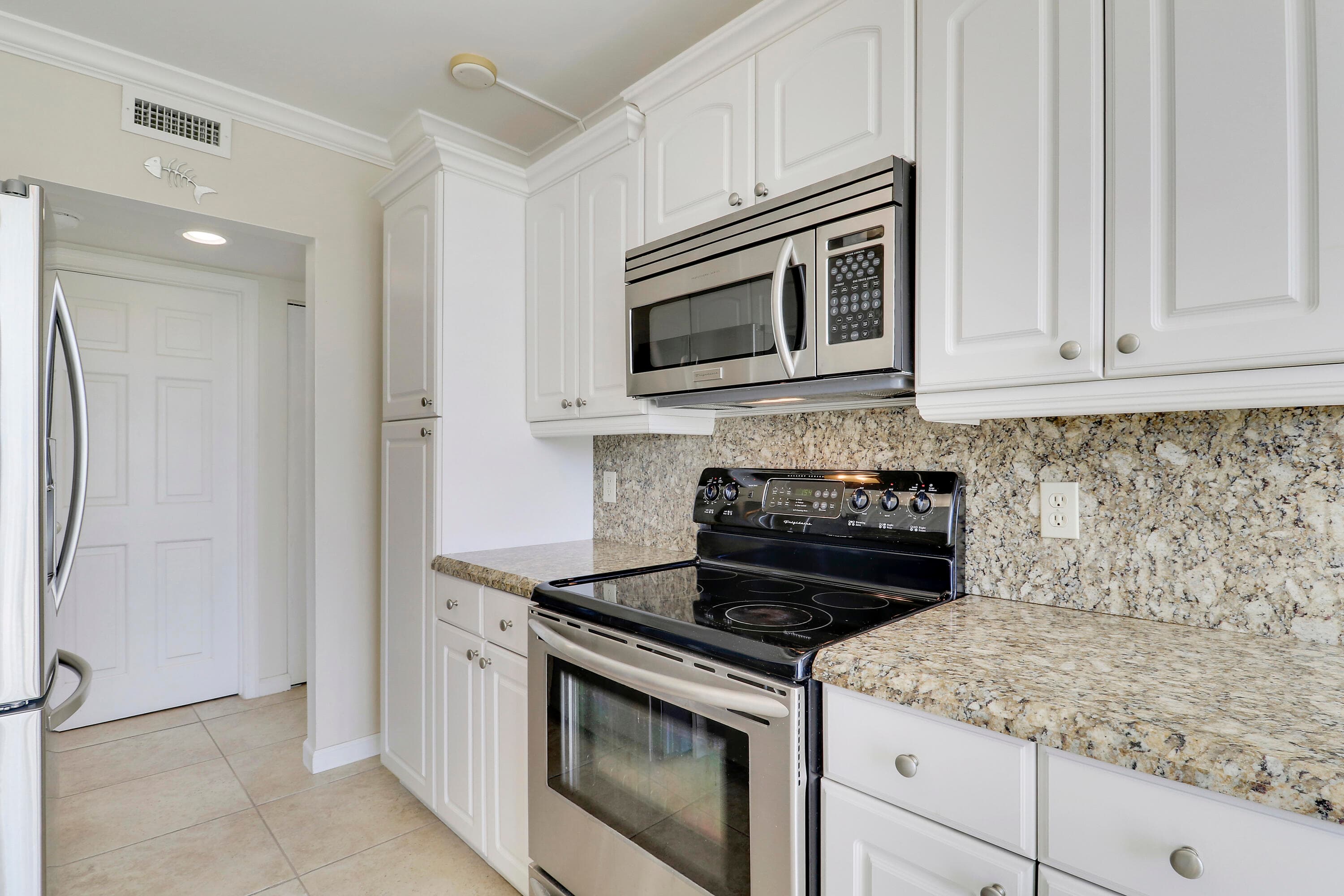 1801 S Flagler Drive 301, West Palm Beach, FL 33401 — photo 15 of 56