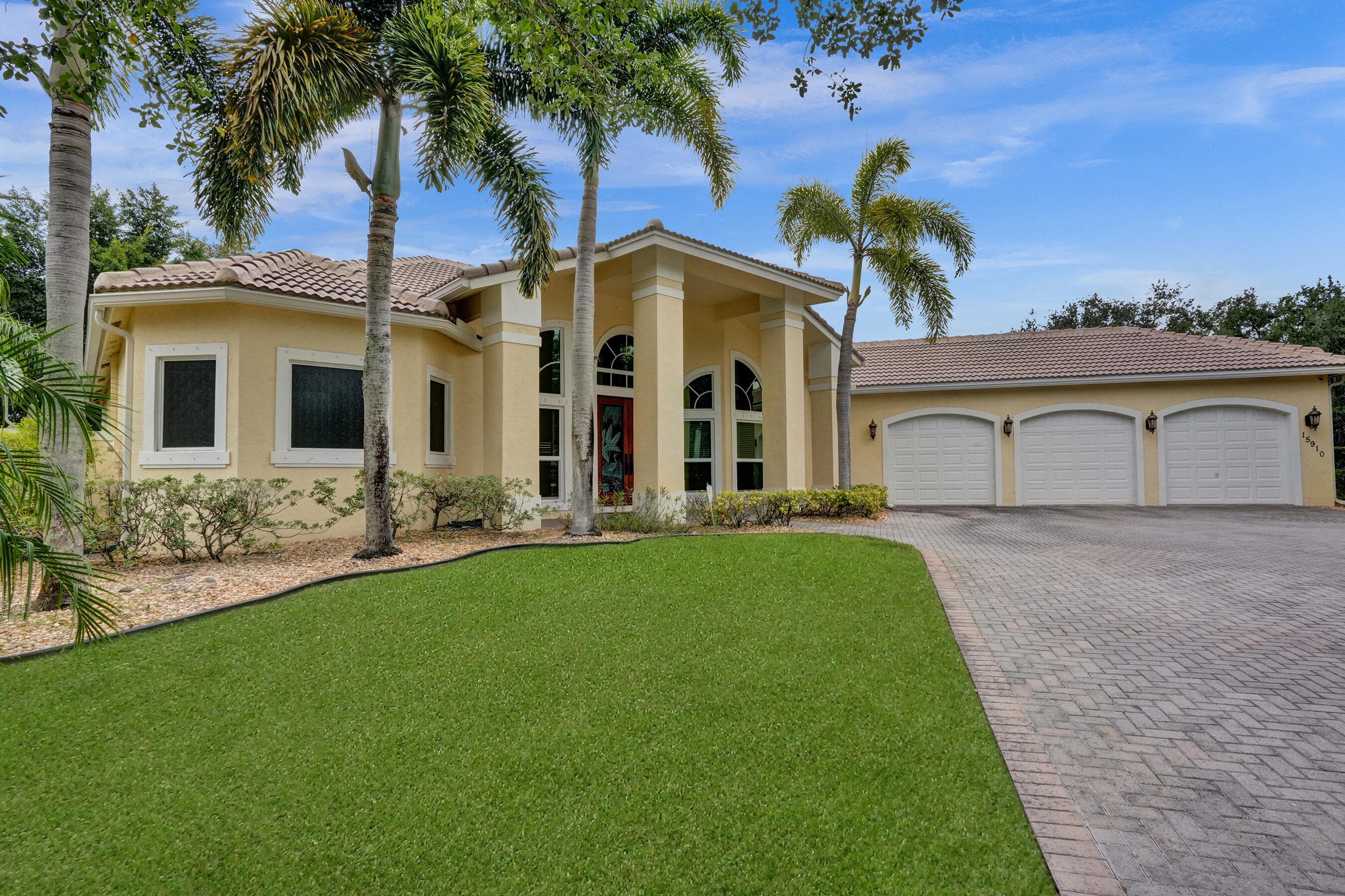 15910 Lindbergh Lane, Wellington, FL 33414 — photo 3 of 47