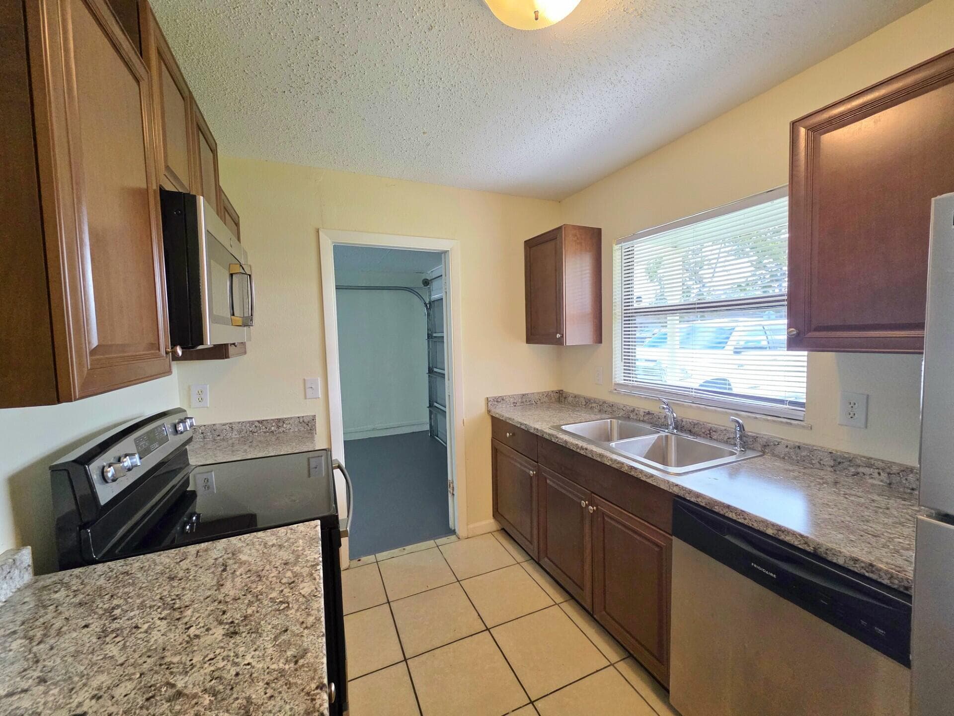 2197 SE Genoa Street, Port St. Lucie, FL 34952 — photo 25 of 36