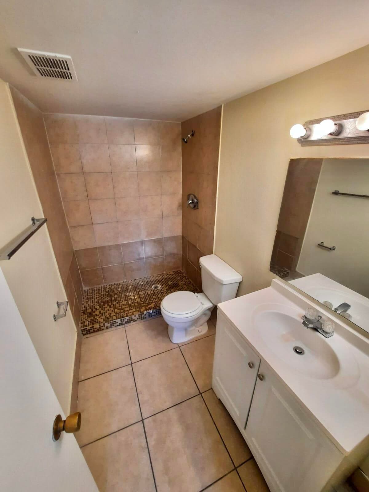 409 Executive Center Drive 208, West Palm Beach, FL 33401 — photo 5 of 11