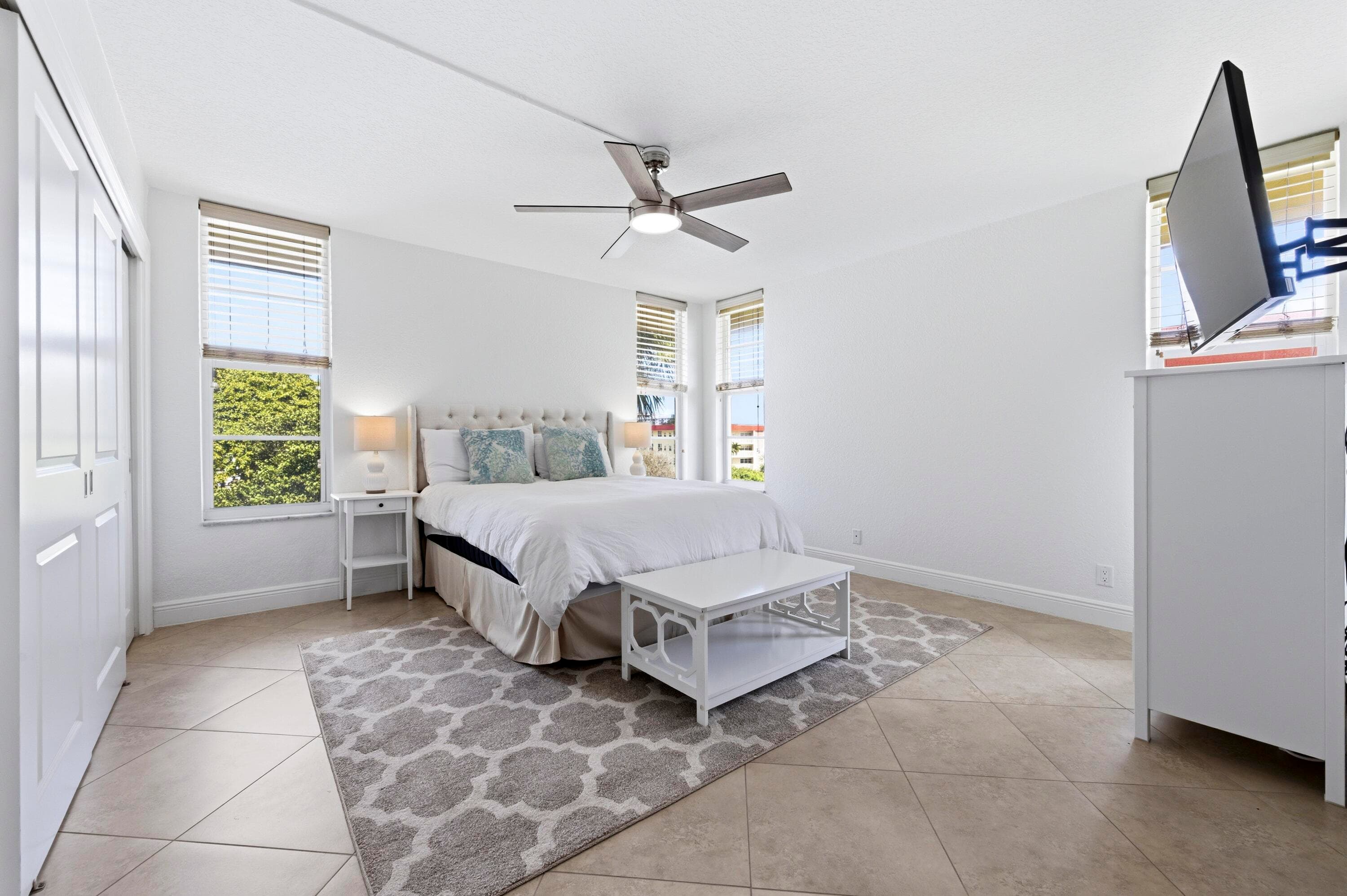 3000 NE 48th Court 406, Lighthouse Point, FL 33064 — photo 13 of 34