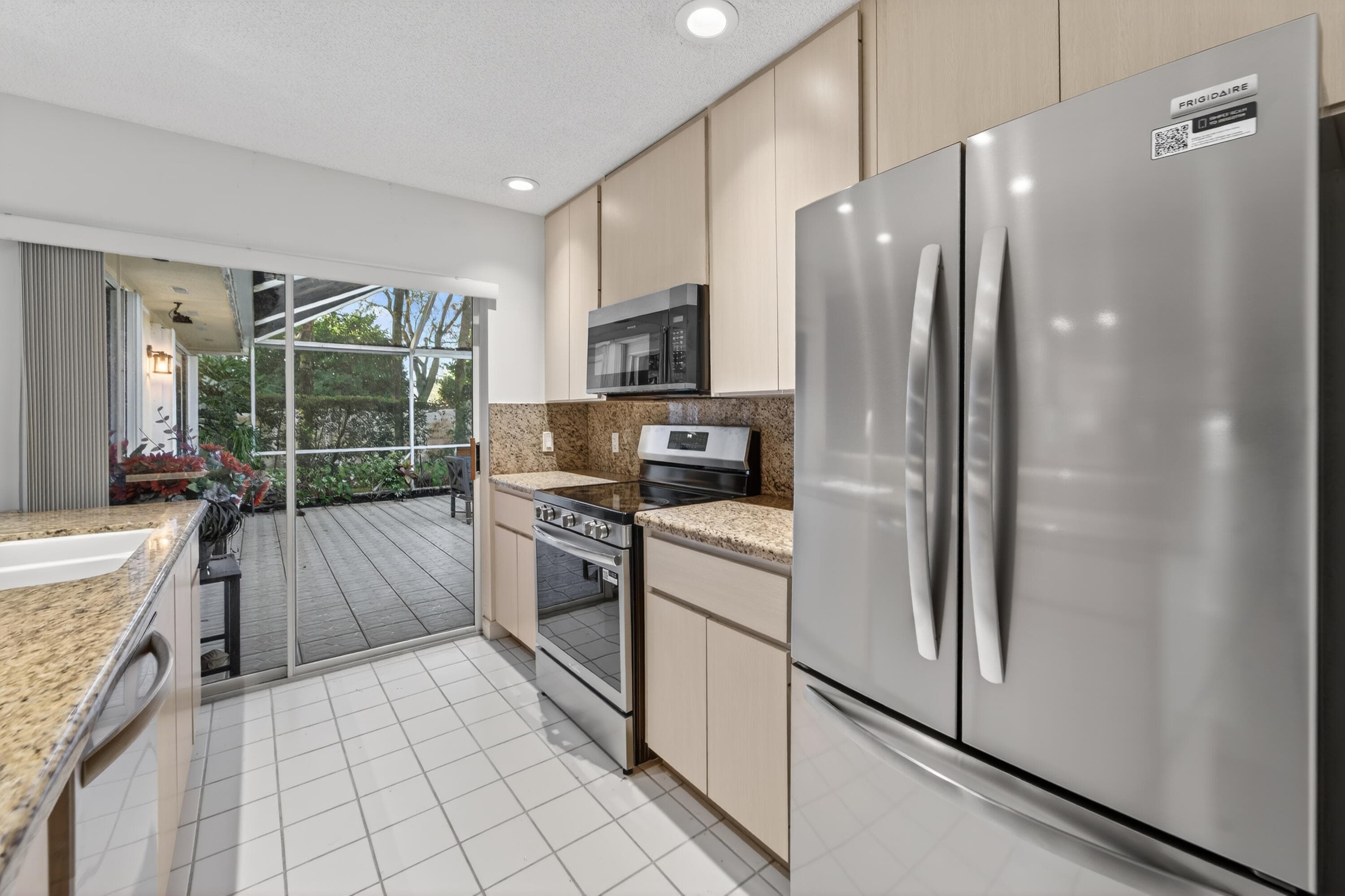 304 Sun Terrace Court, Palm Beach Gardens, FL 33403 — photo 12 of 33