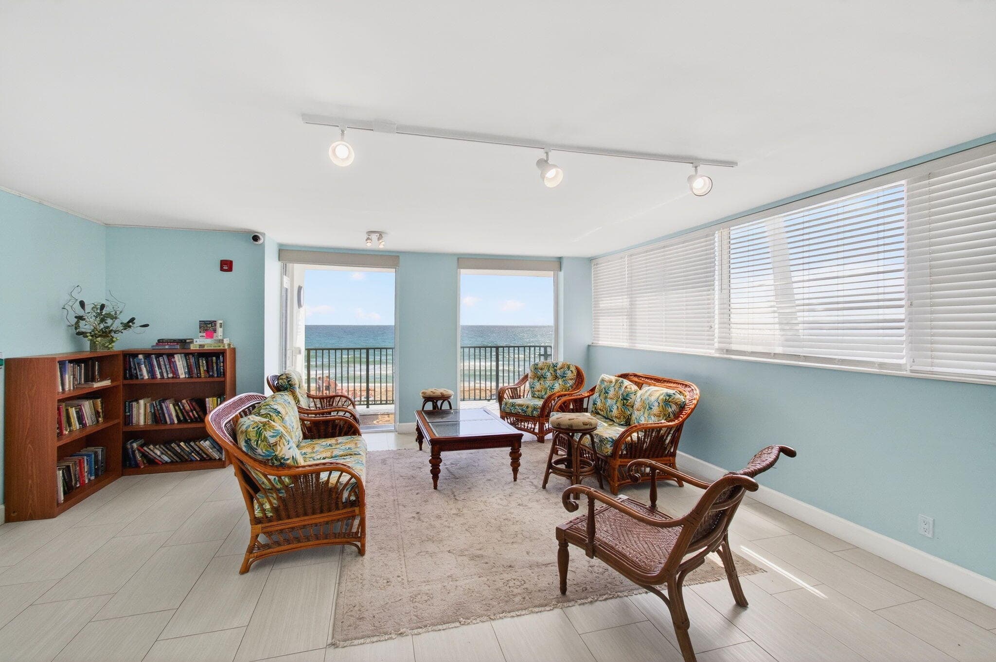 1239 Hillsboro Mile 403, Hillsboro Beach, FL 33062 — photo 39 of 61