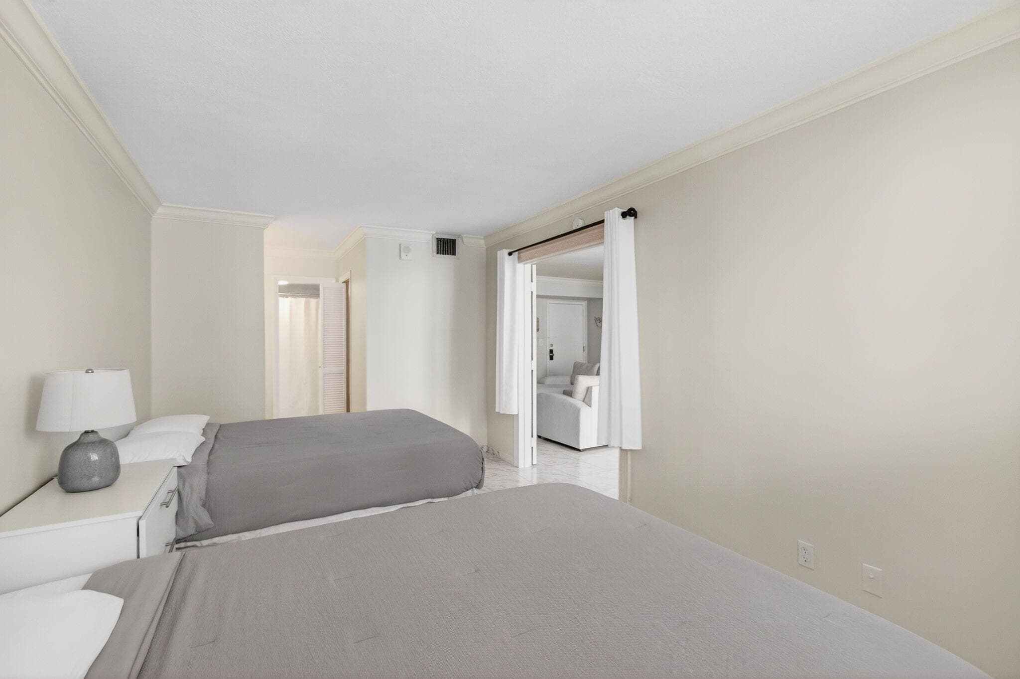 1239 Hillsboro Mile 403, Hillsboro Beach, FL 33062 — photo 31 of 61