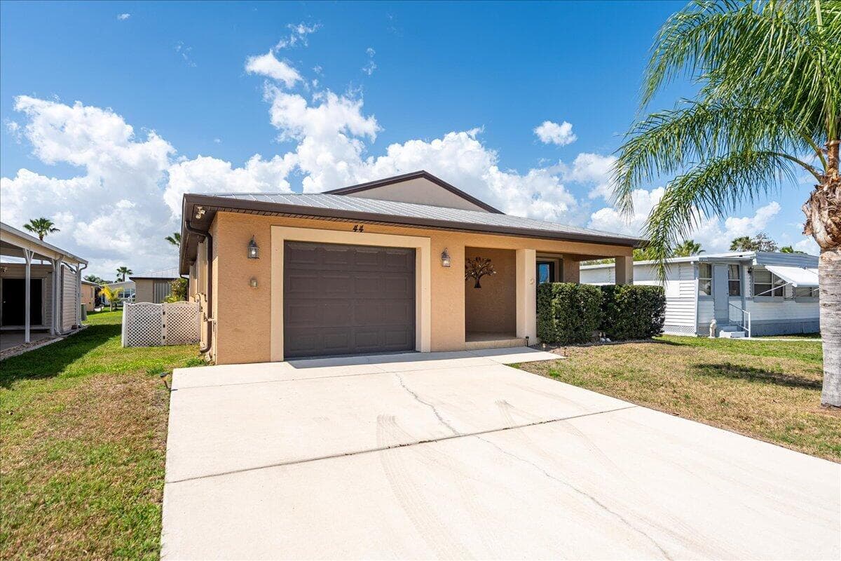 44 Grande Vista Way, Port St. Lucie, FL 34952 — photo 37 of 39