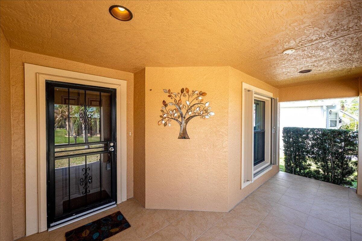 44 Grande Vista Way, Port St. Lucie, FL 34952 — photo 5 of 39