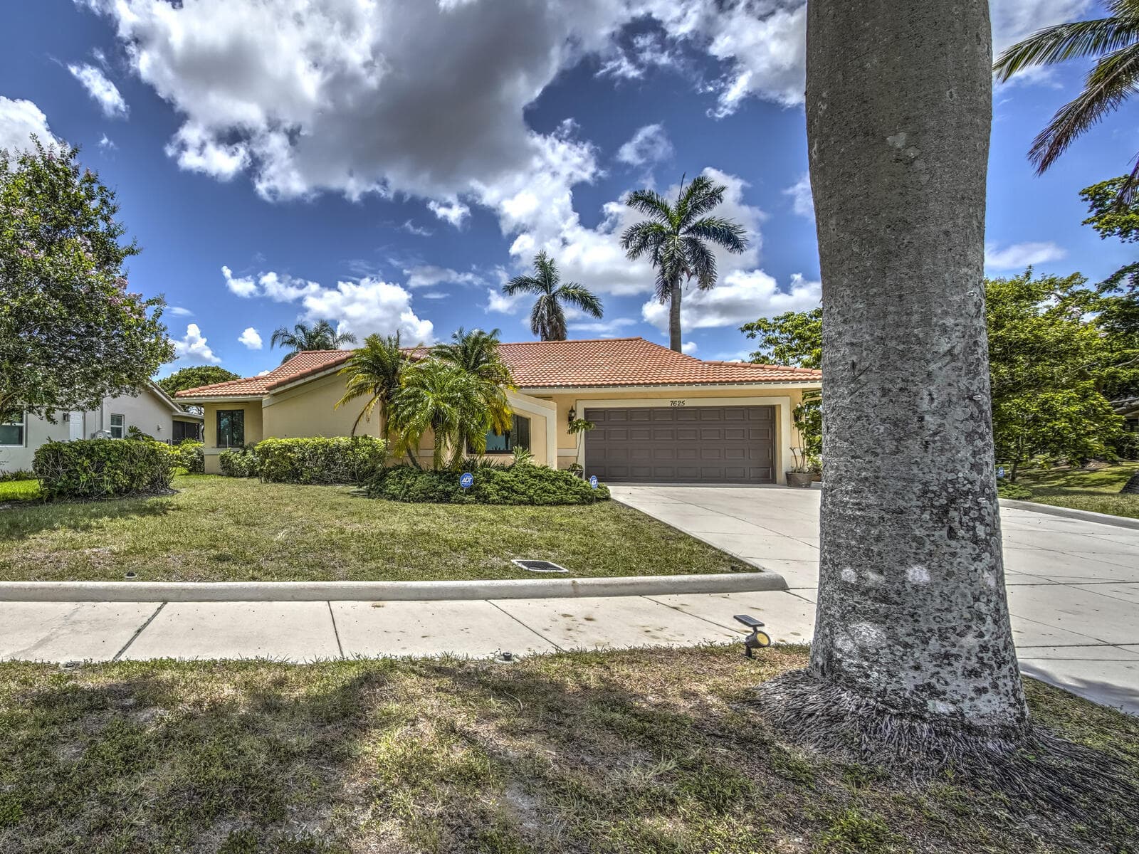 7625 Sunflower Drive, Margate, FL 33063 — photo 4 of 48