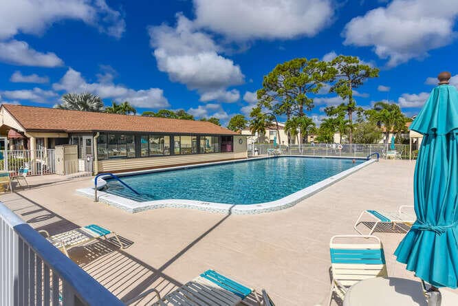 305 Knotty Pine Circle D-2, Greenacres, FL 33463 — photo 20 of 25