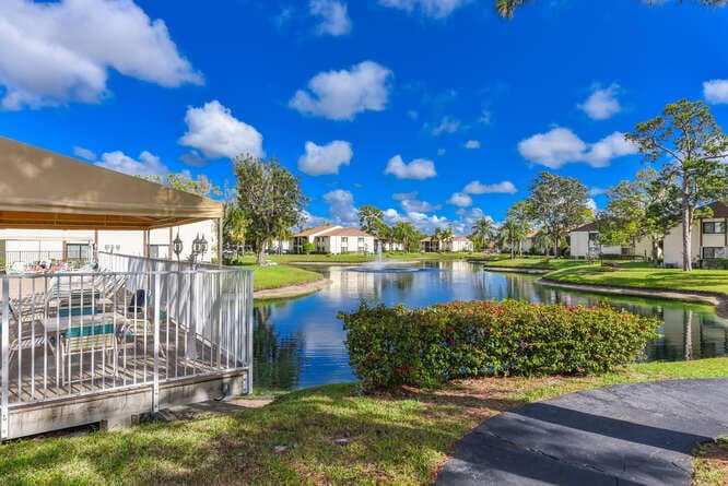 305 Knotty Pine Circle D-2, Greenacres, FL 33463 — photo 21 of 25