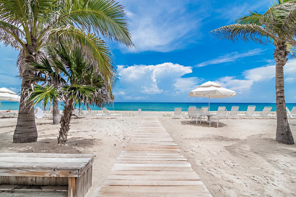 139 Sunrise Avenue 2020, Palm Beach, FL 33480 — photo 15 of 24