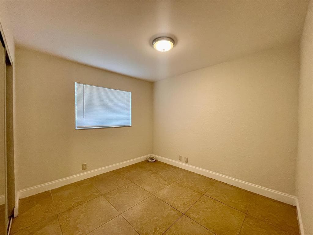 601 NE 29th Drive 7, Wilton Manors, FL 33334 — photo 8 of 10