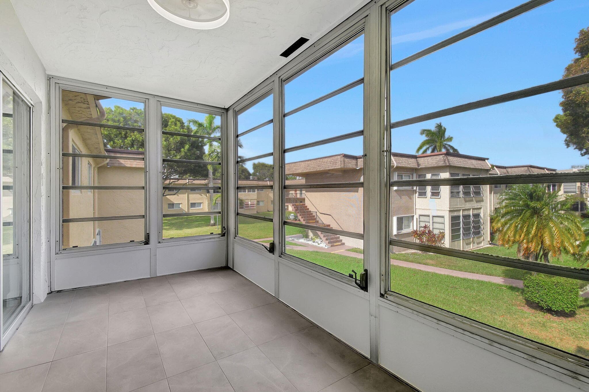 702 Lori Drive 194, Palm Springs, FL 33461 — photo 13 of 40