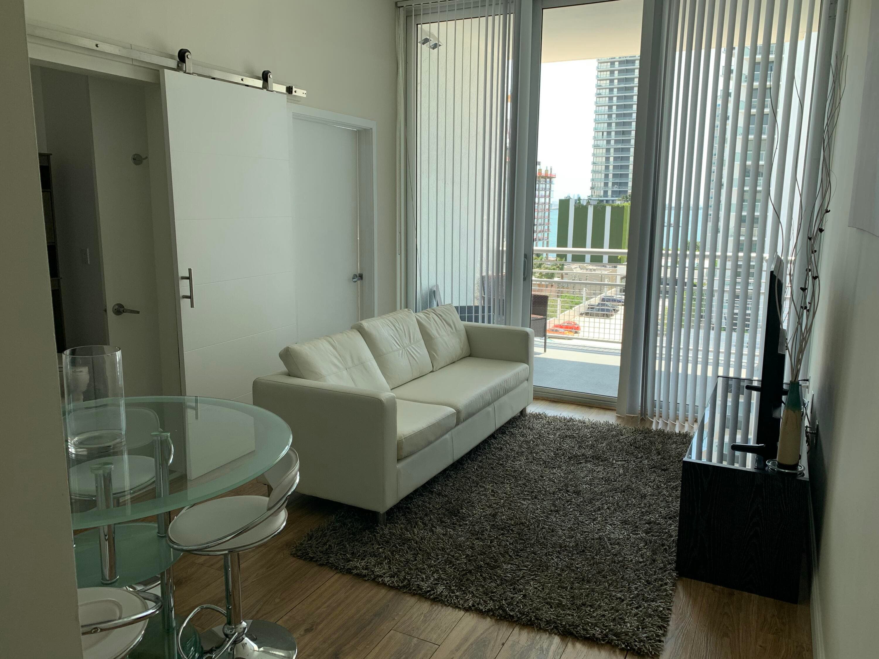2200 NE 4th Avenue 805, Miami, FL 33137 — photo 4 of 13