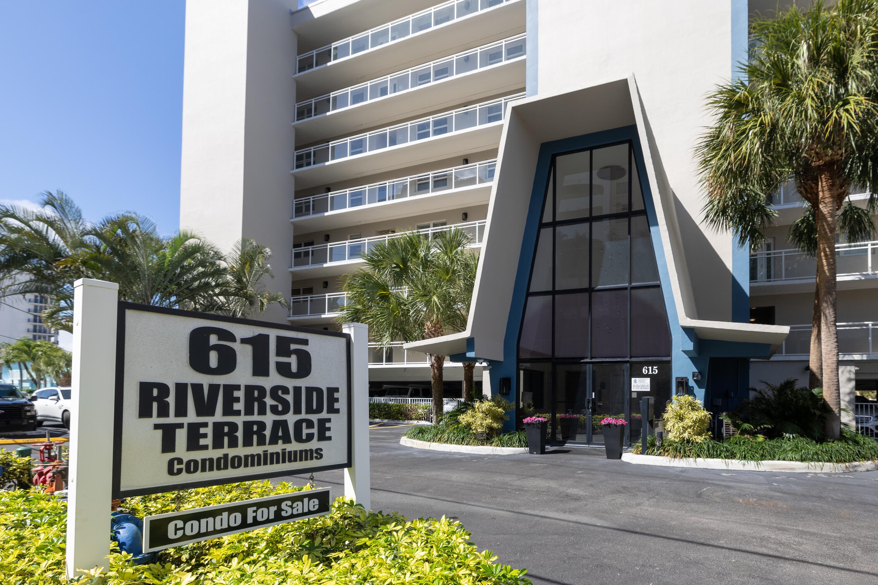 615 N Riverside Drive 301, Pompano Beach, FL 33062 — photo 1 of 34