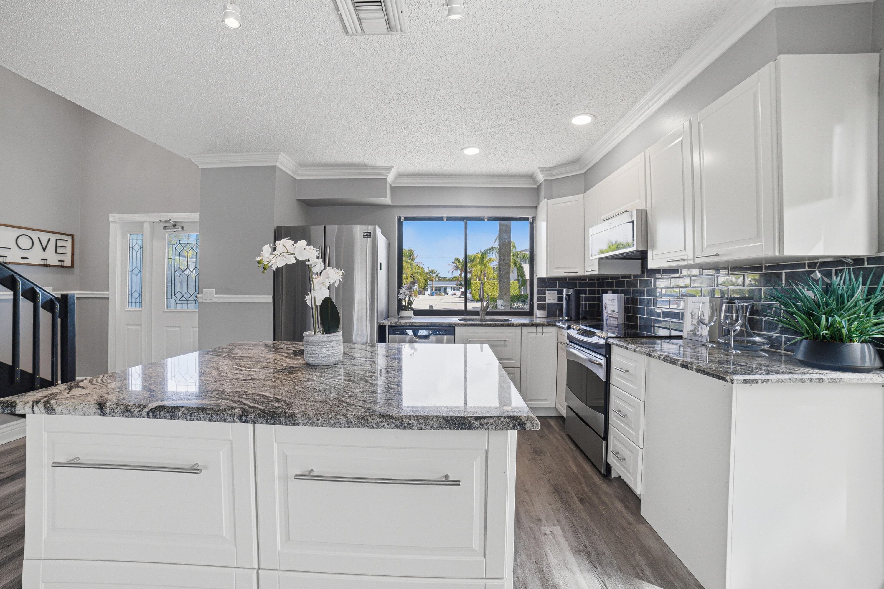 324 W Pine Street 11, Lantana, FL 33462 — photo 7 of 37