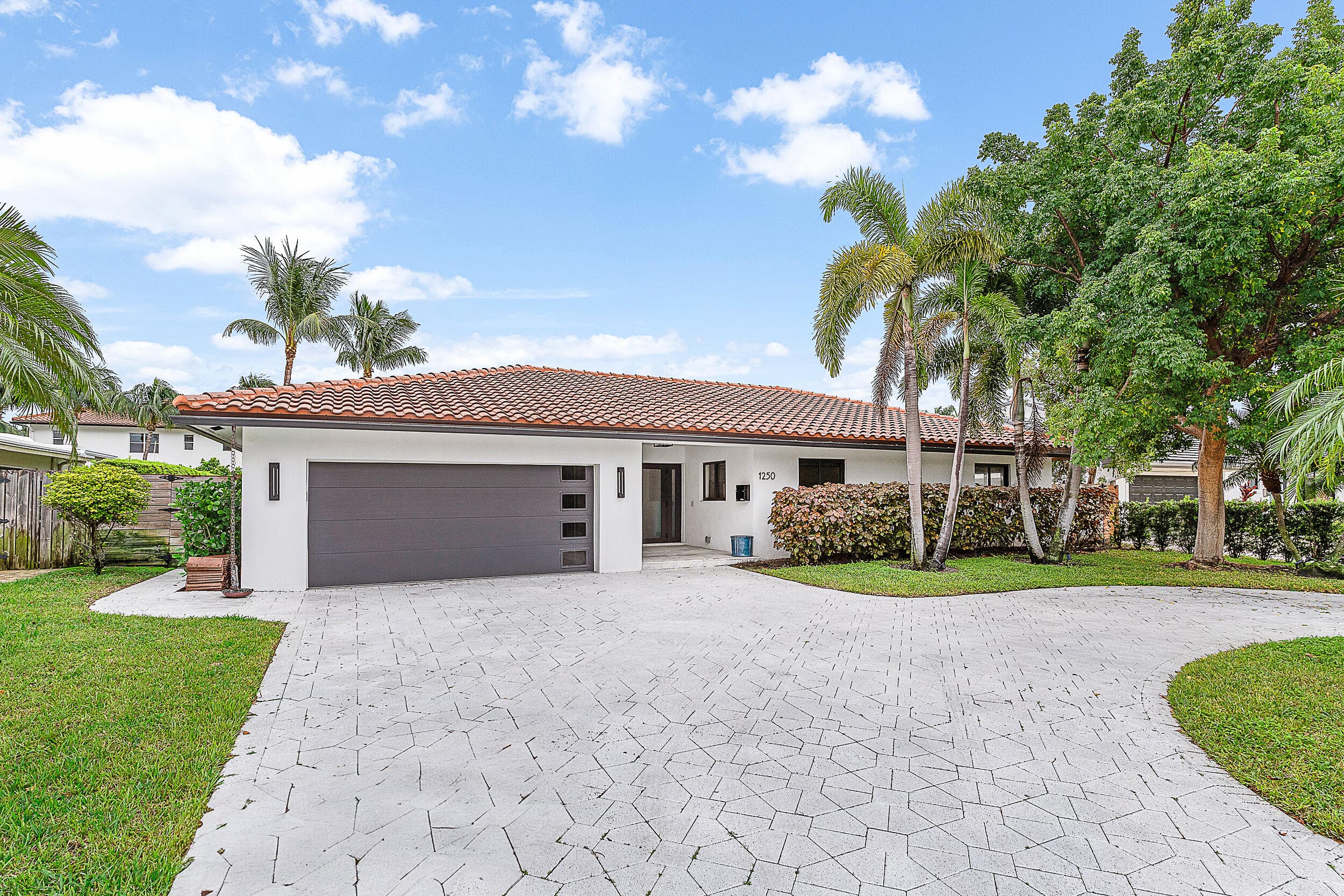1250 NE 27th Terrace, Pompano Beach, FL 33062 — photo 7 of 33