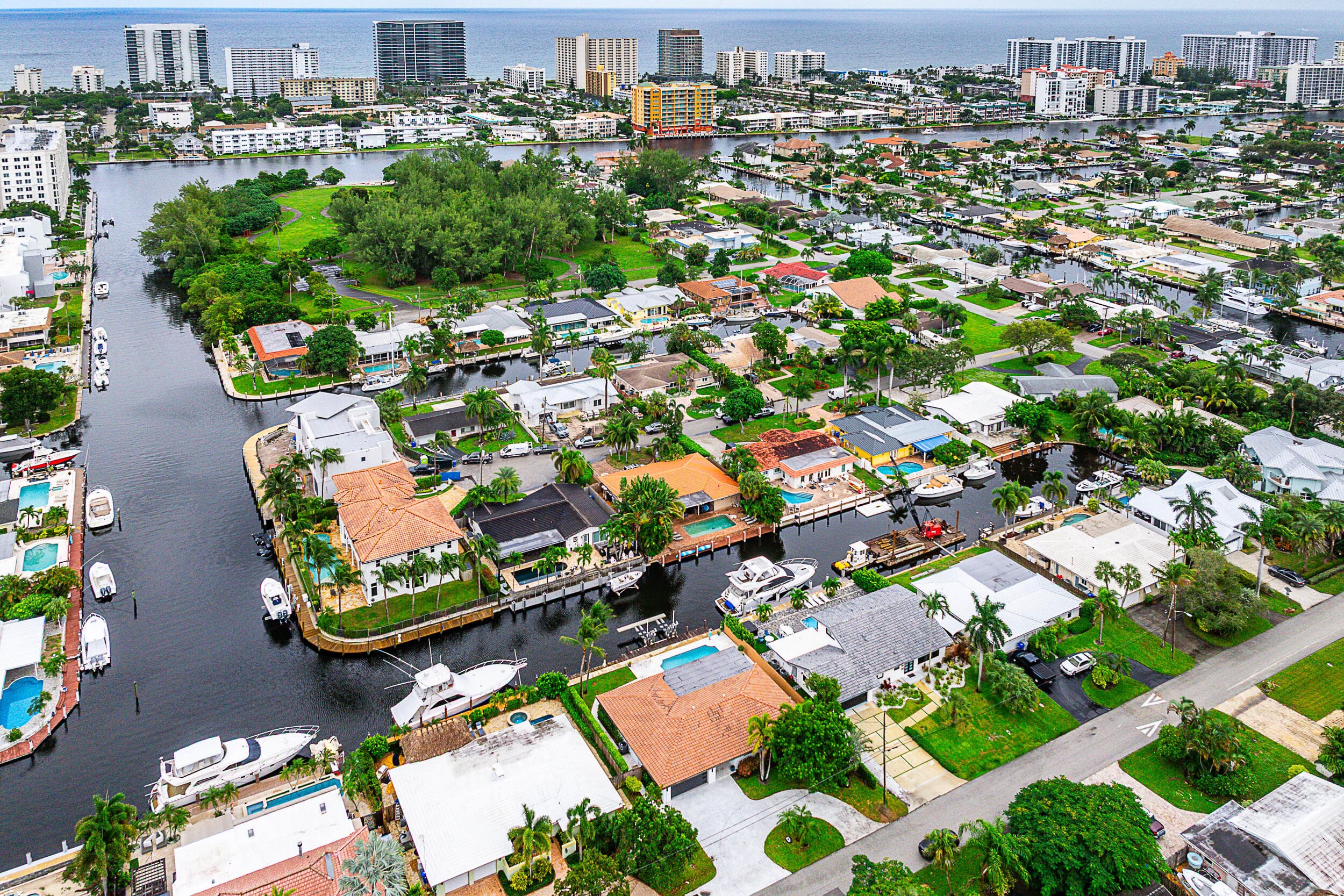 1250 NE 27th Terrace, Pompano Beach, FL 33062 — photo 3 of 33