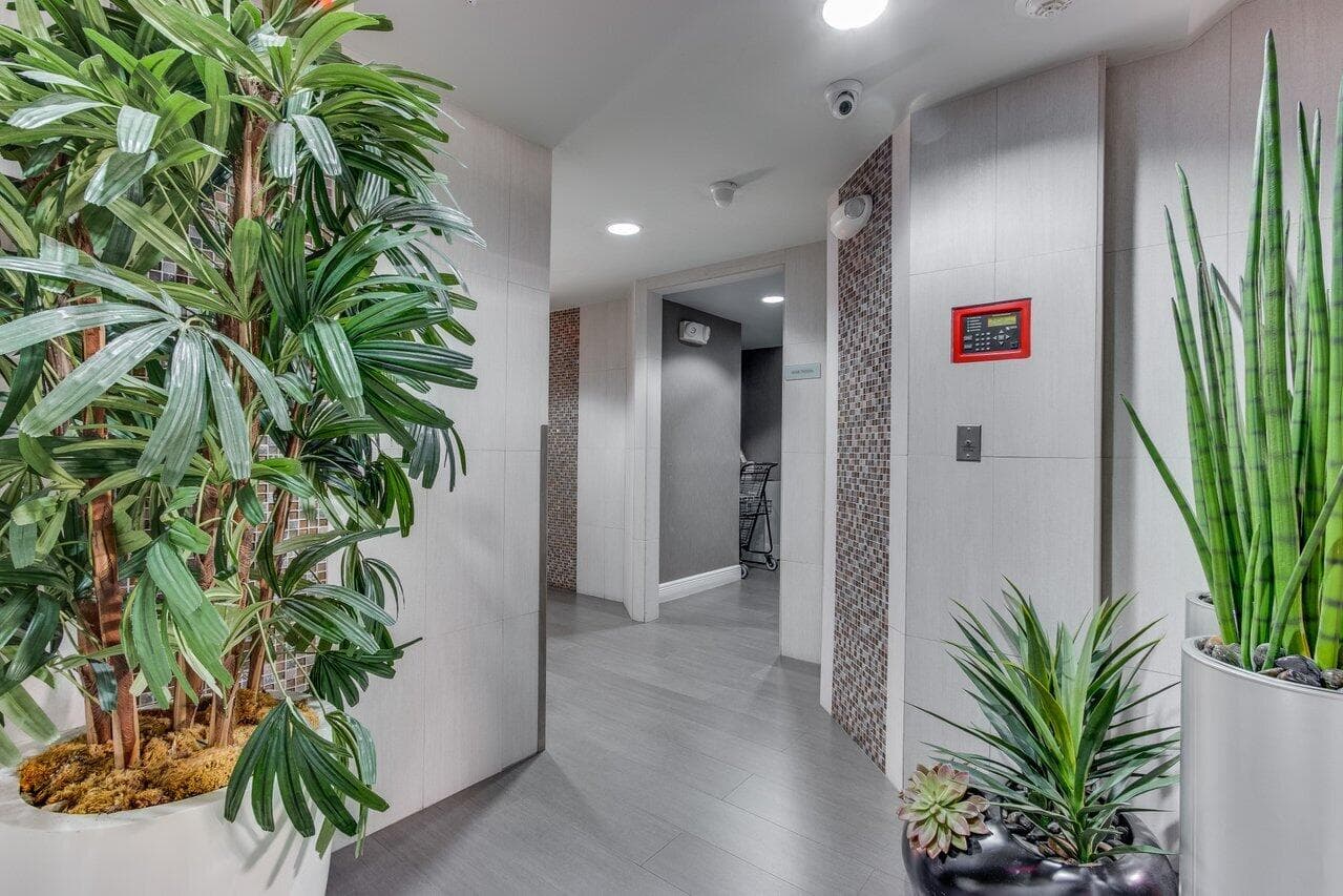 235 NE 1st Street 504, Delray Beach, FL 33444 — photo 4 of 17