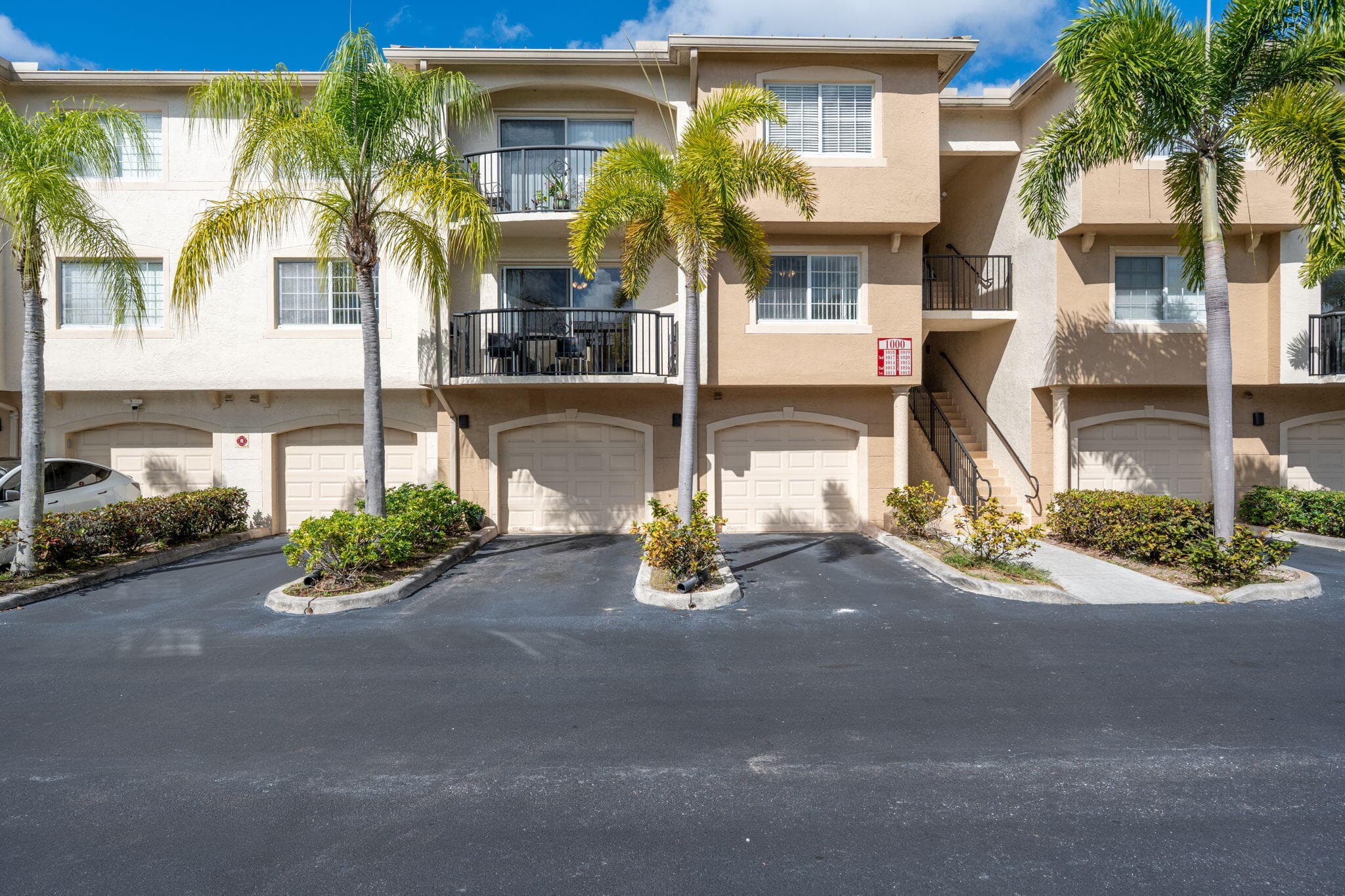 1000 Crestwood Ct Court S 1013, Royal Palm Beach, FL 33411 — photo 2 of 29