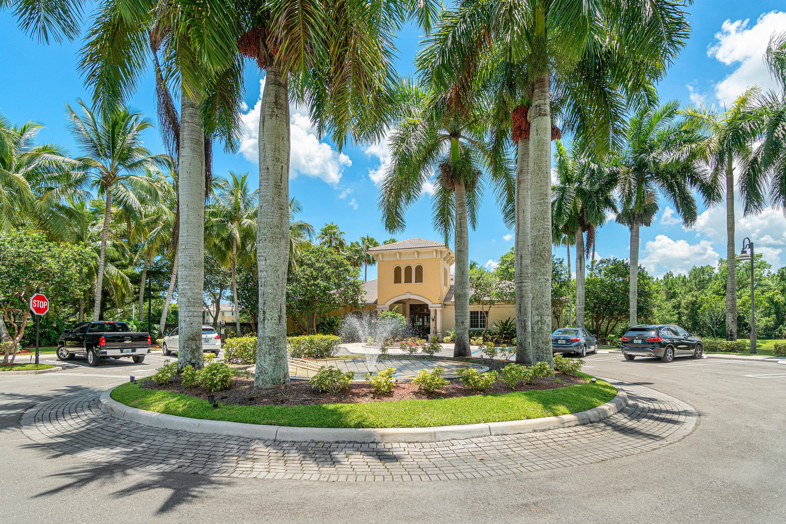 1000 Crestwood Ct Court S 1013, Royal Palm Beach, FL 33411 — photo 29 of 29