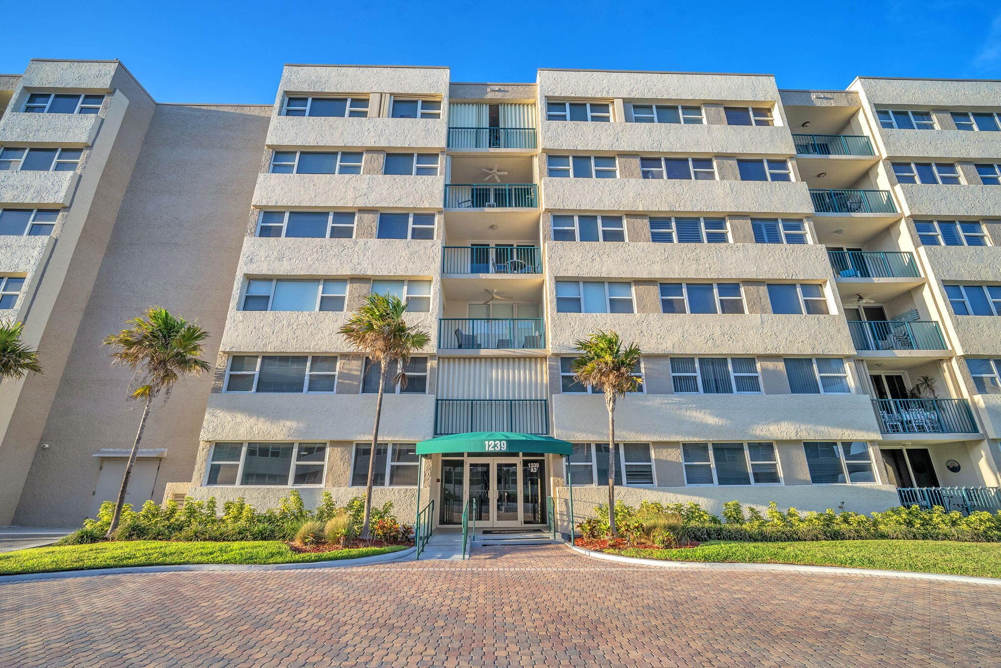 1239 Hillsboro Mile 202, Hillsboro Beach, FL 33062 — photo 32 of 42