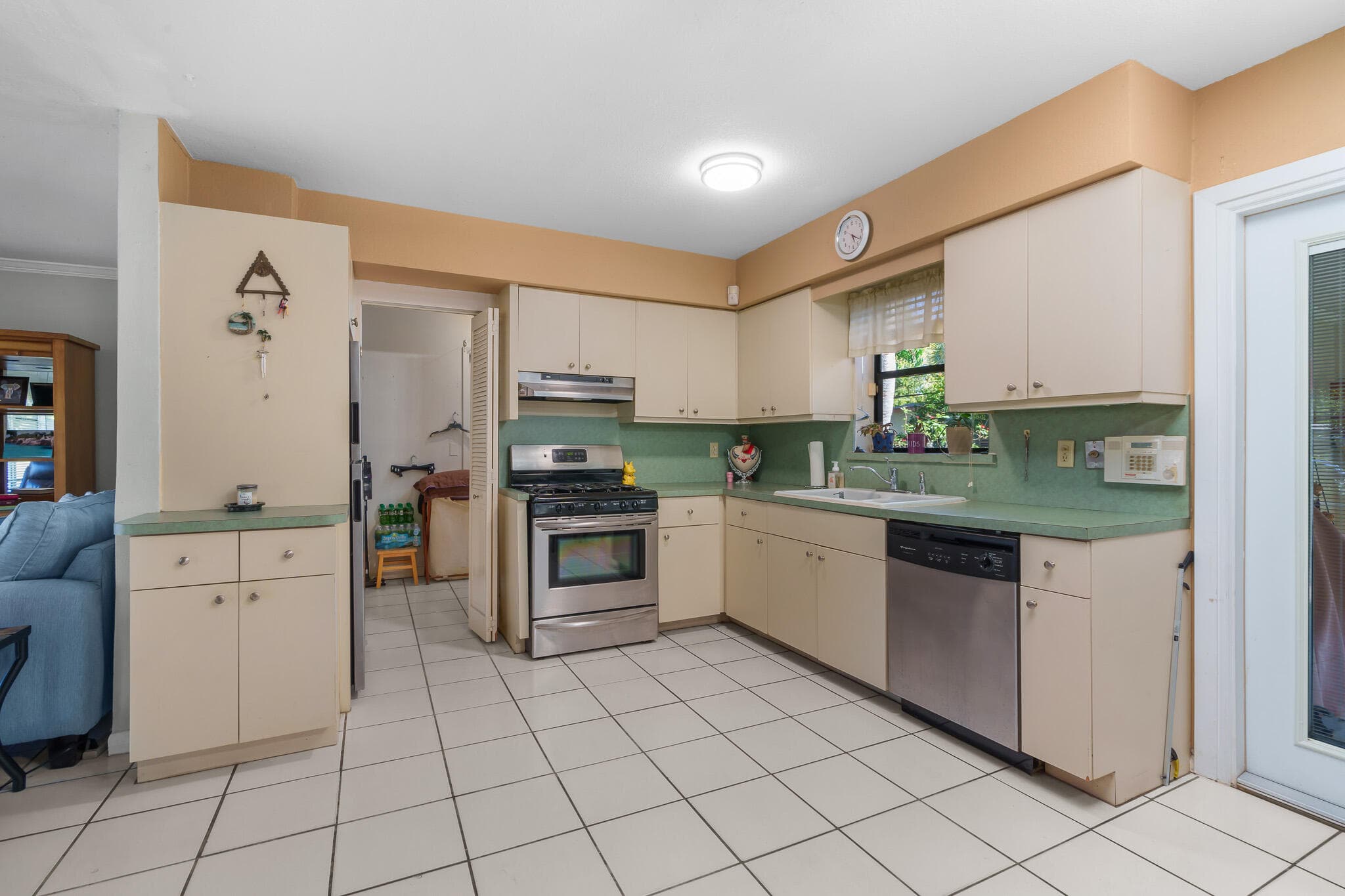1400 NE 24th Street, Pompano Beach, FL 33064 — photo 15 of 57