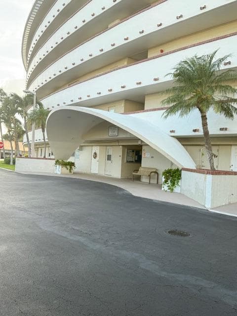 1319 E Hillsboro Boulevard 412, Deerfield Beach, FL 33441 — photo 31 of 47