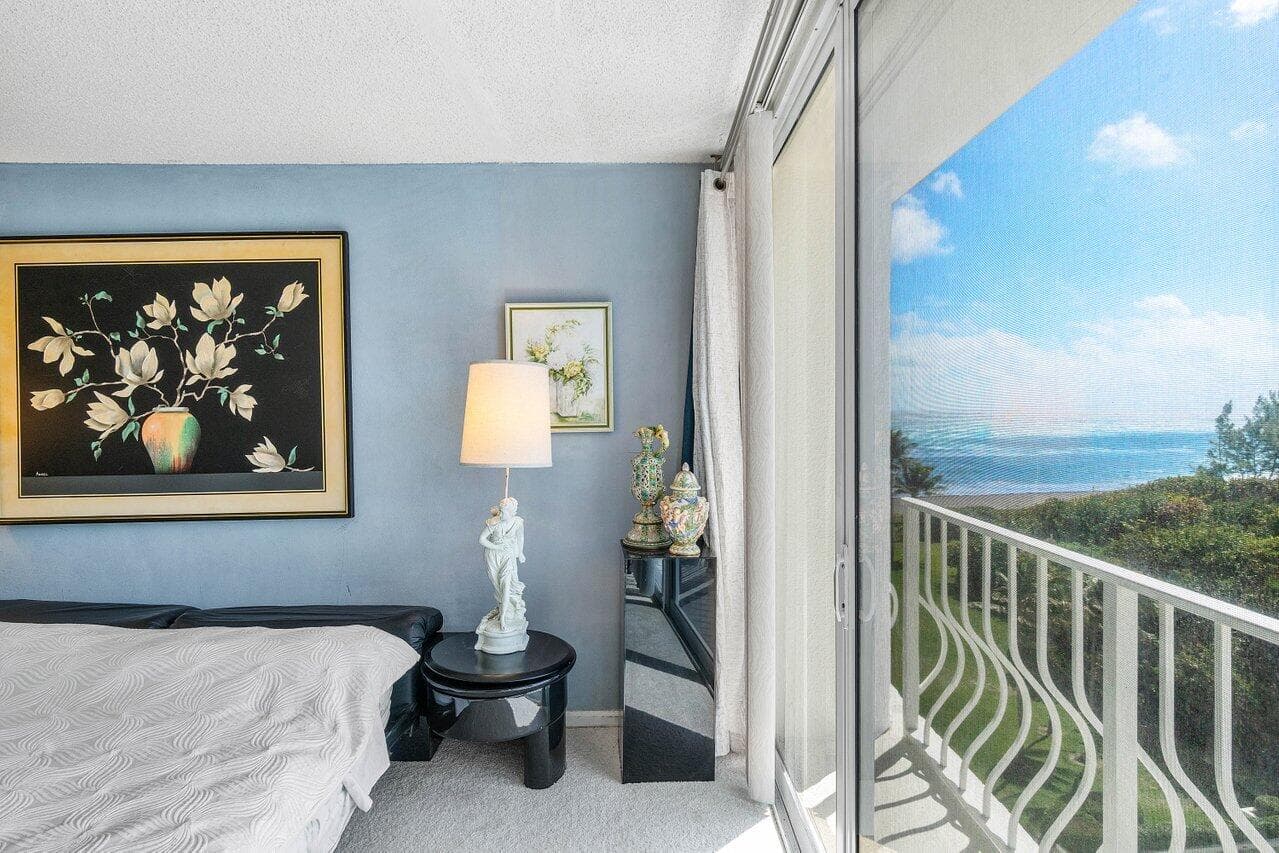 2774 S Ocean Boulevard 708, Palm Beach, FL 33480 — photo 11 of 34