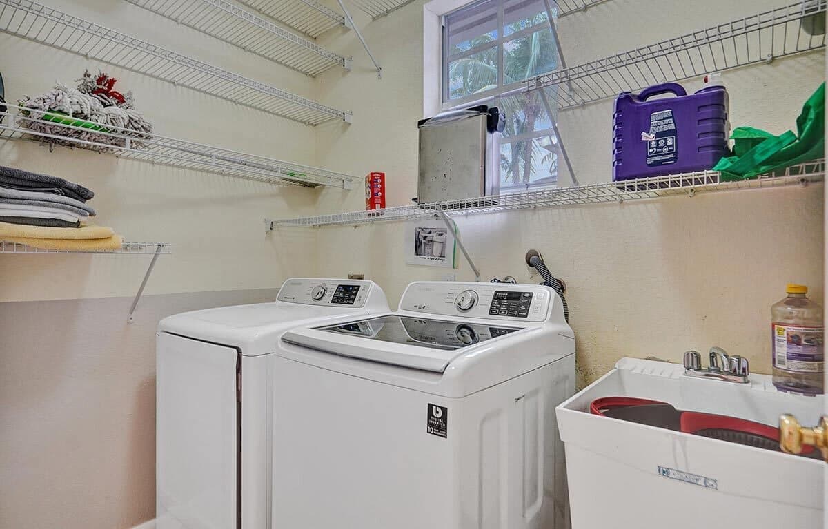 2105 SW 12th Terrace, Fort Lauderdale, FL 33315 — photo 13 of 21