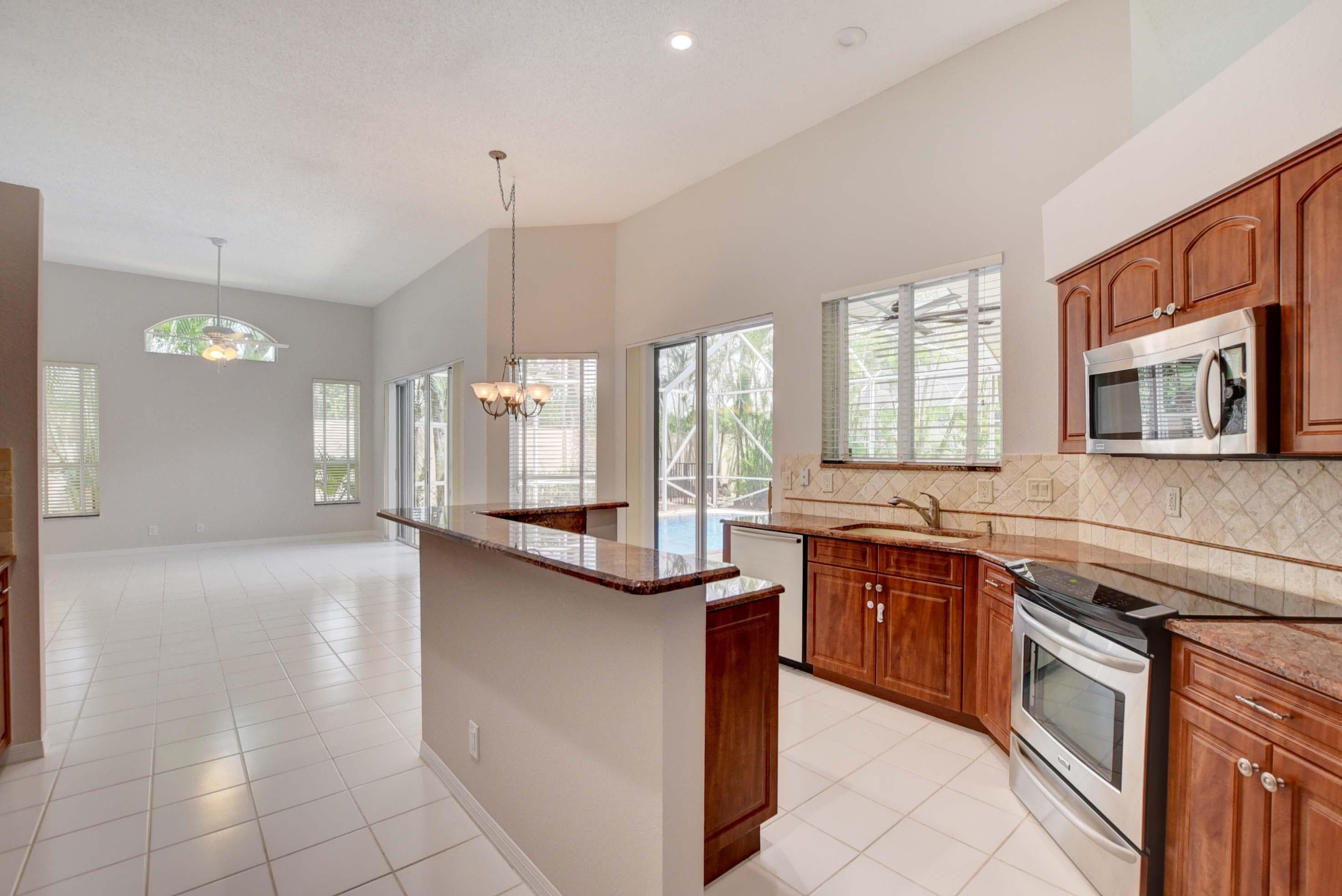 10075 Umberland Place, Boca Raton, FL 33428 — photo 12 of 44