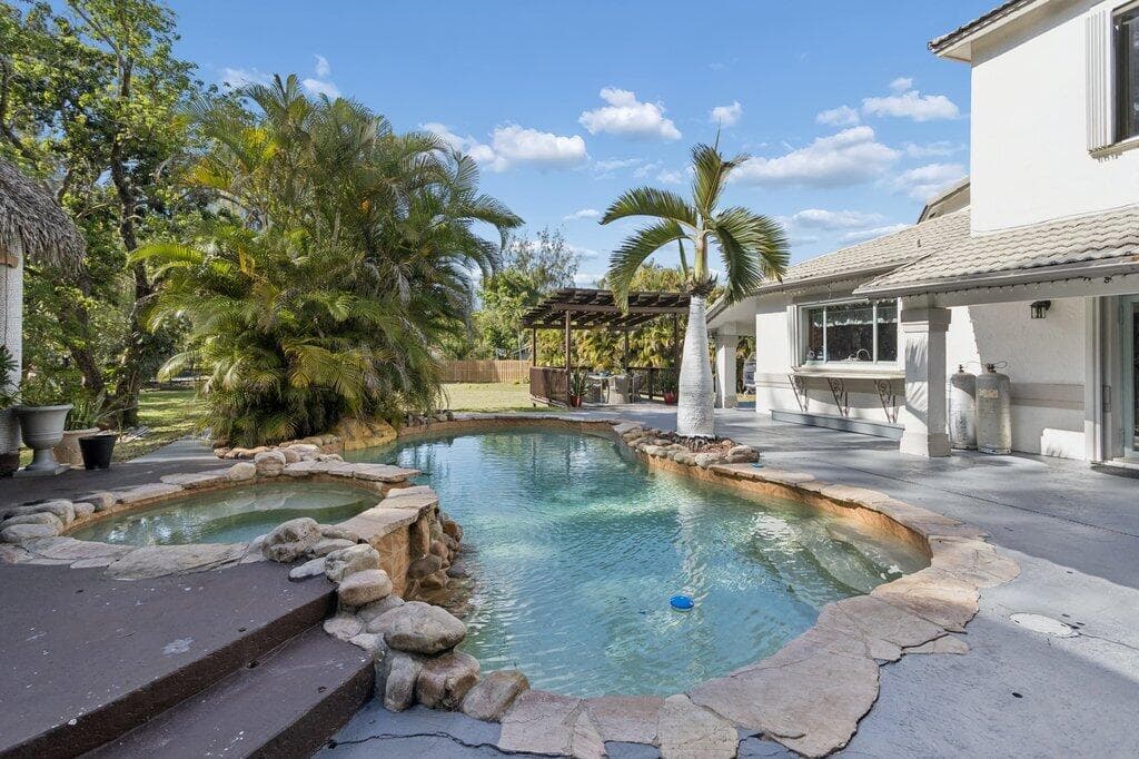5521 SW 109th Avenue, Davie, FL 33328 — photo 31 of 57