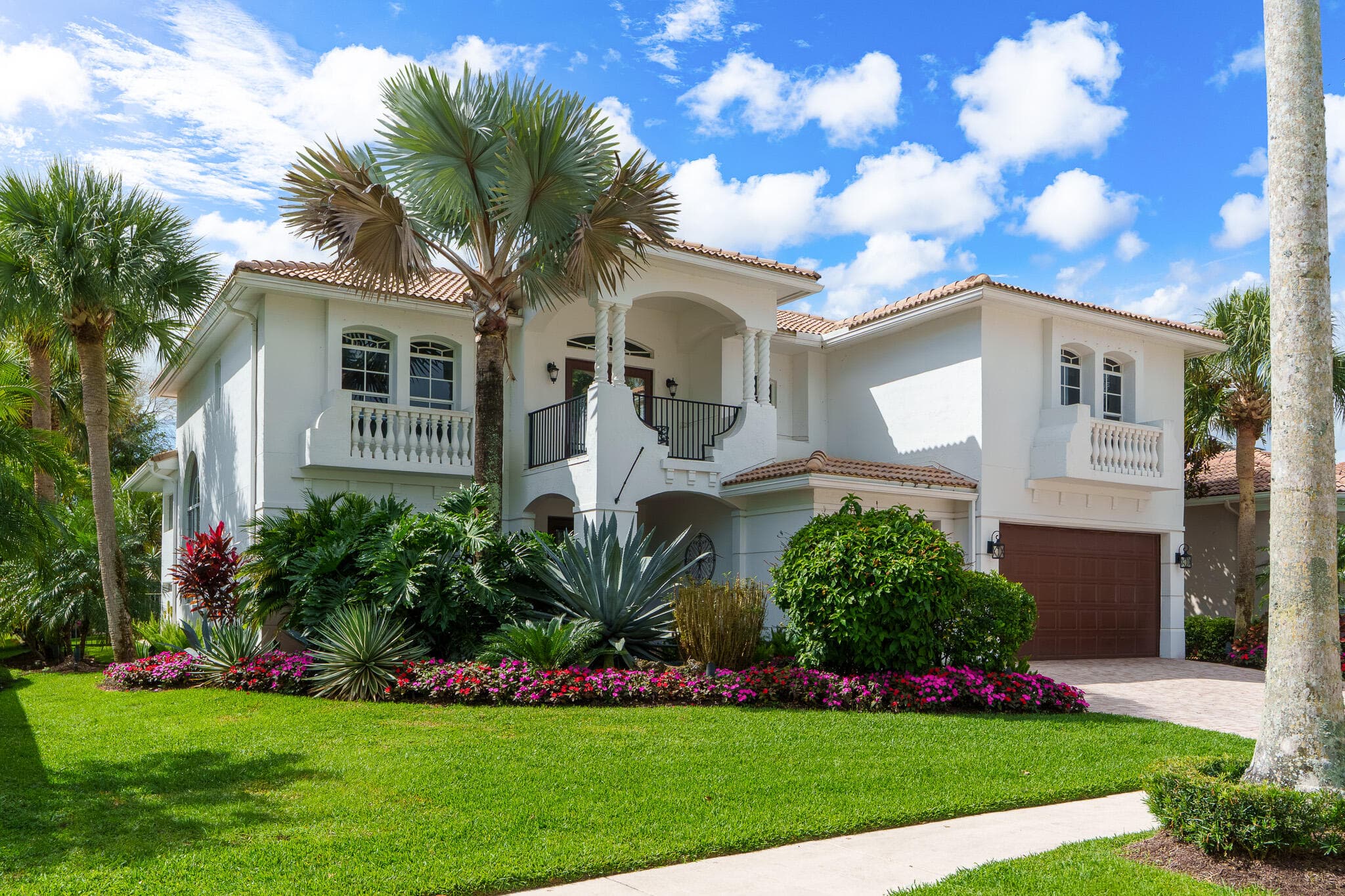 8850 Valhalla Drive, Delray Beach, FL 33446 — photo 1 of 88
