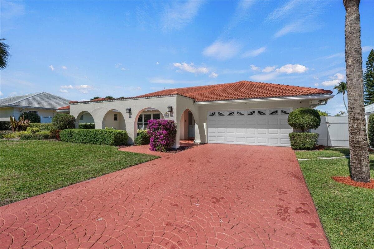 103 Olympus Circle, Jupiter, FL 33477 — photo 1 of 37