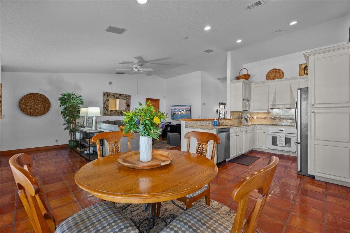 103 Olympus Circle, Jupiter, FL 33477 — photo 4 of 37