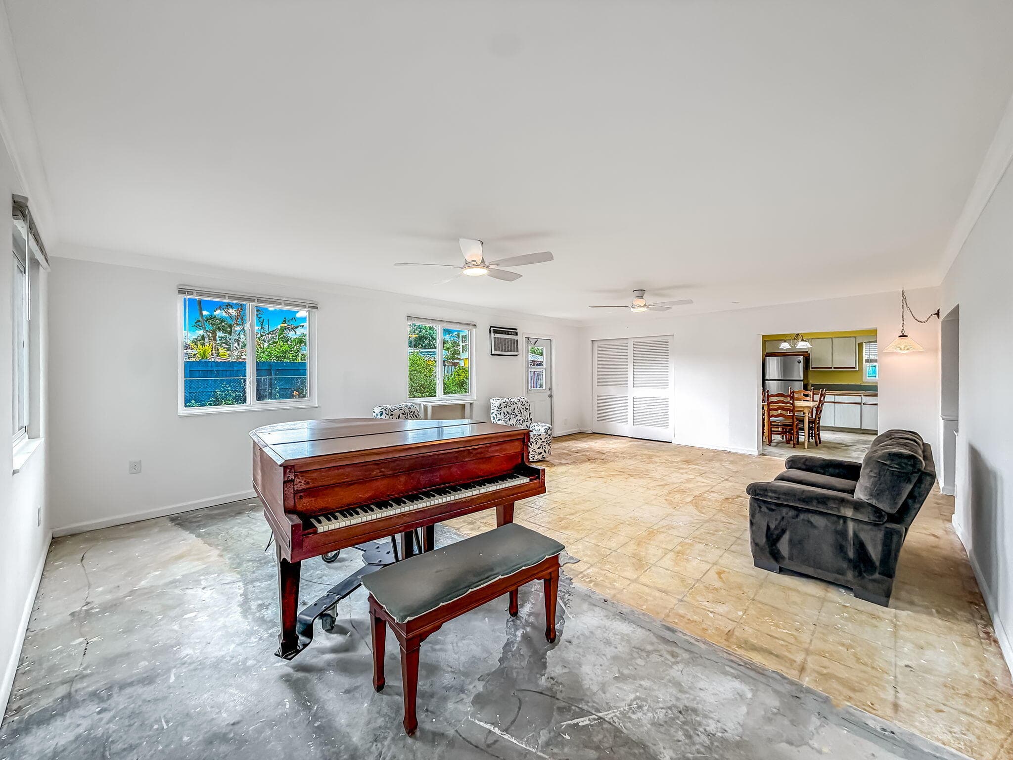 691 Snead Circle, West Palm Beach, FL 33413 — photo 14 of 44