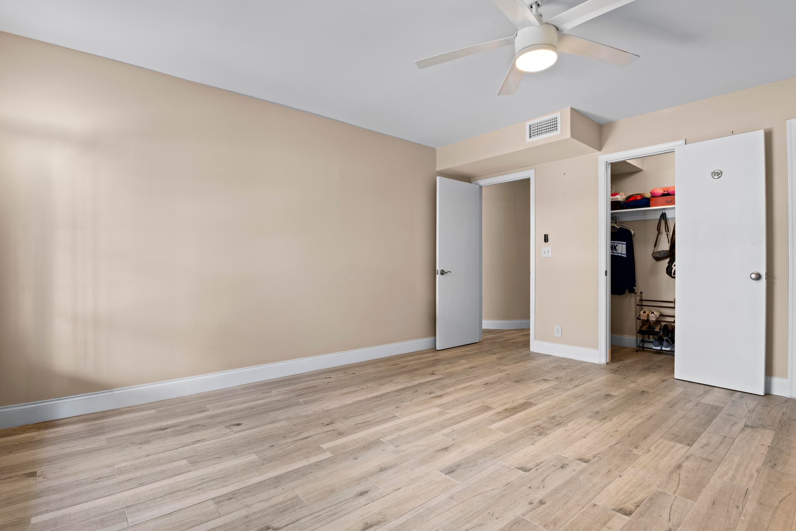 2270 NE 68th Street 1927, Fort Lauderdale, FL 33308 — photo 9 of 18